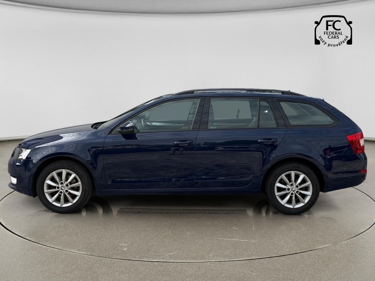 Škoda Octavia, 2.0 TDI CR DPF Elegance Combi - fotka 2