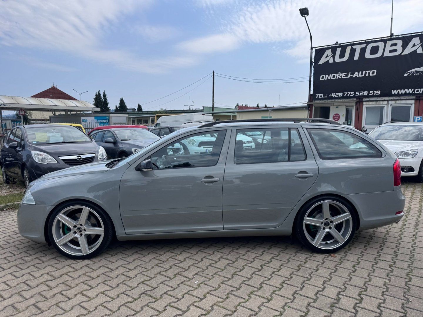 Škoda Octavia, RS 2,0 FSI TURBO 147 KW STK - fotka 2