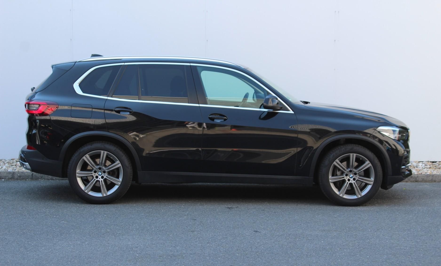 BMW X5, xDrive30d - fotka 3