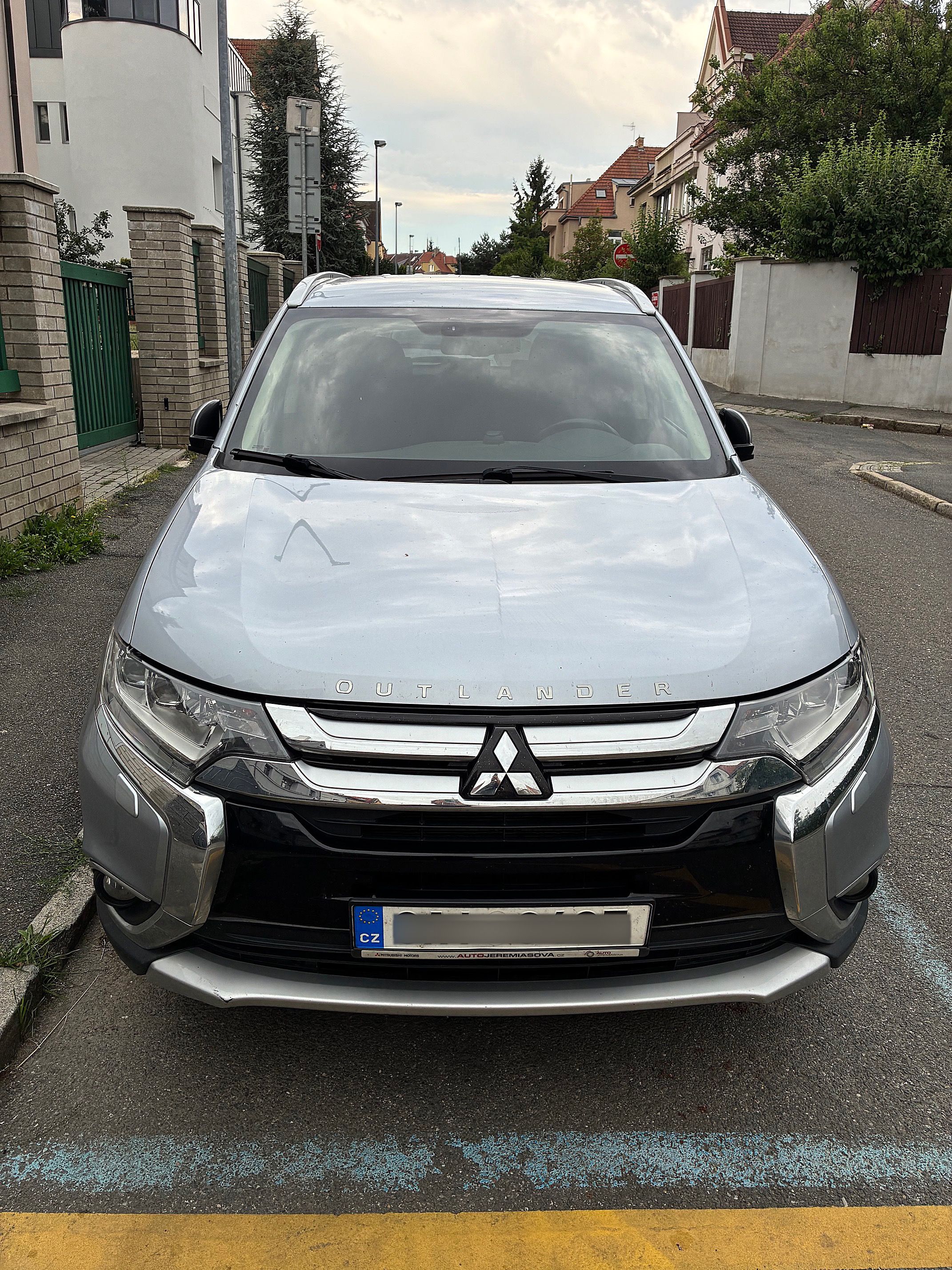 Mitsubishi Outlander, 2.2DI-D CR Intense+ - fotka 4
