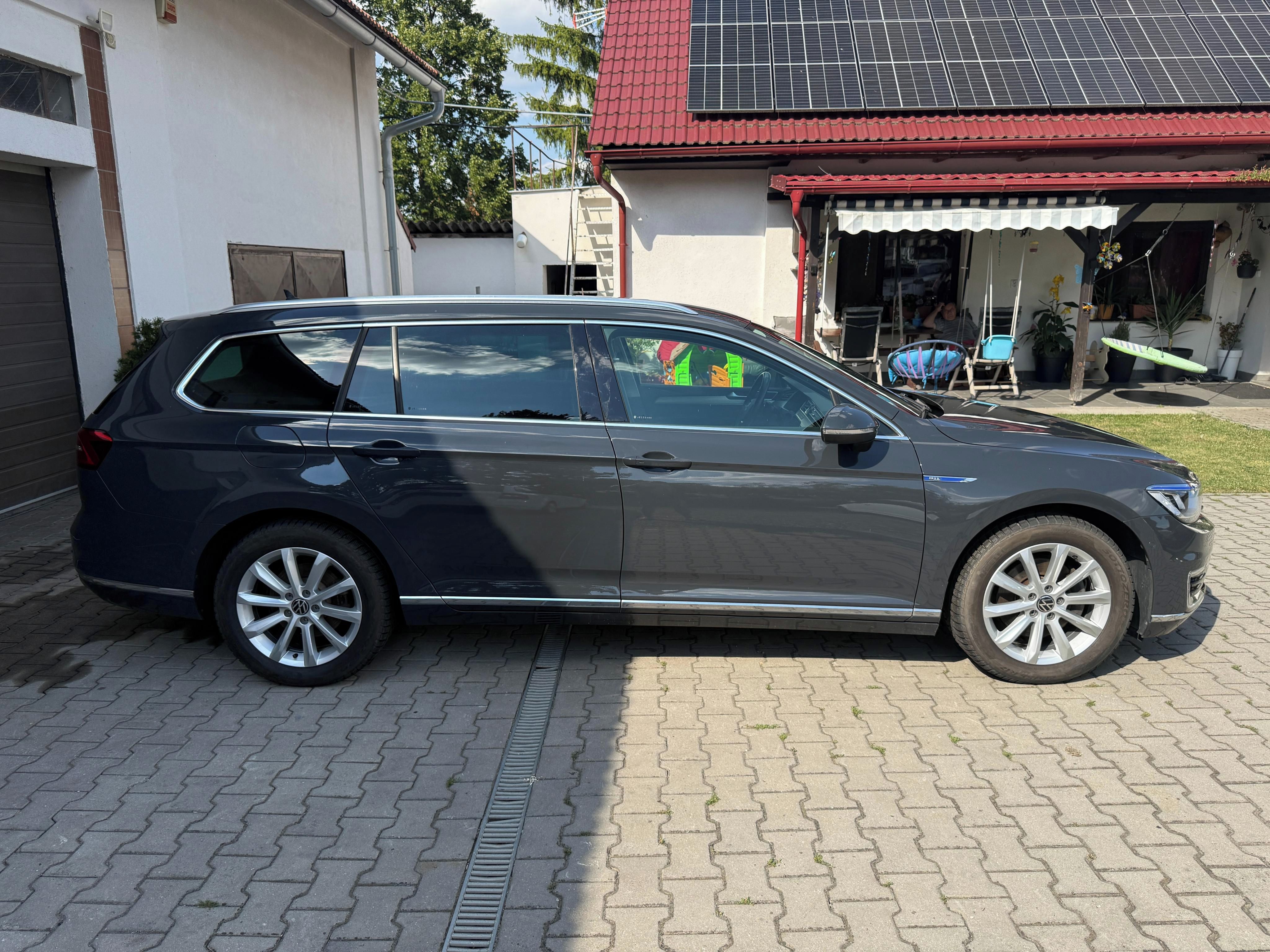 Volkswagen Passat, GTE - fotka 3