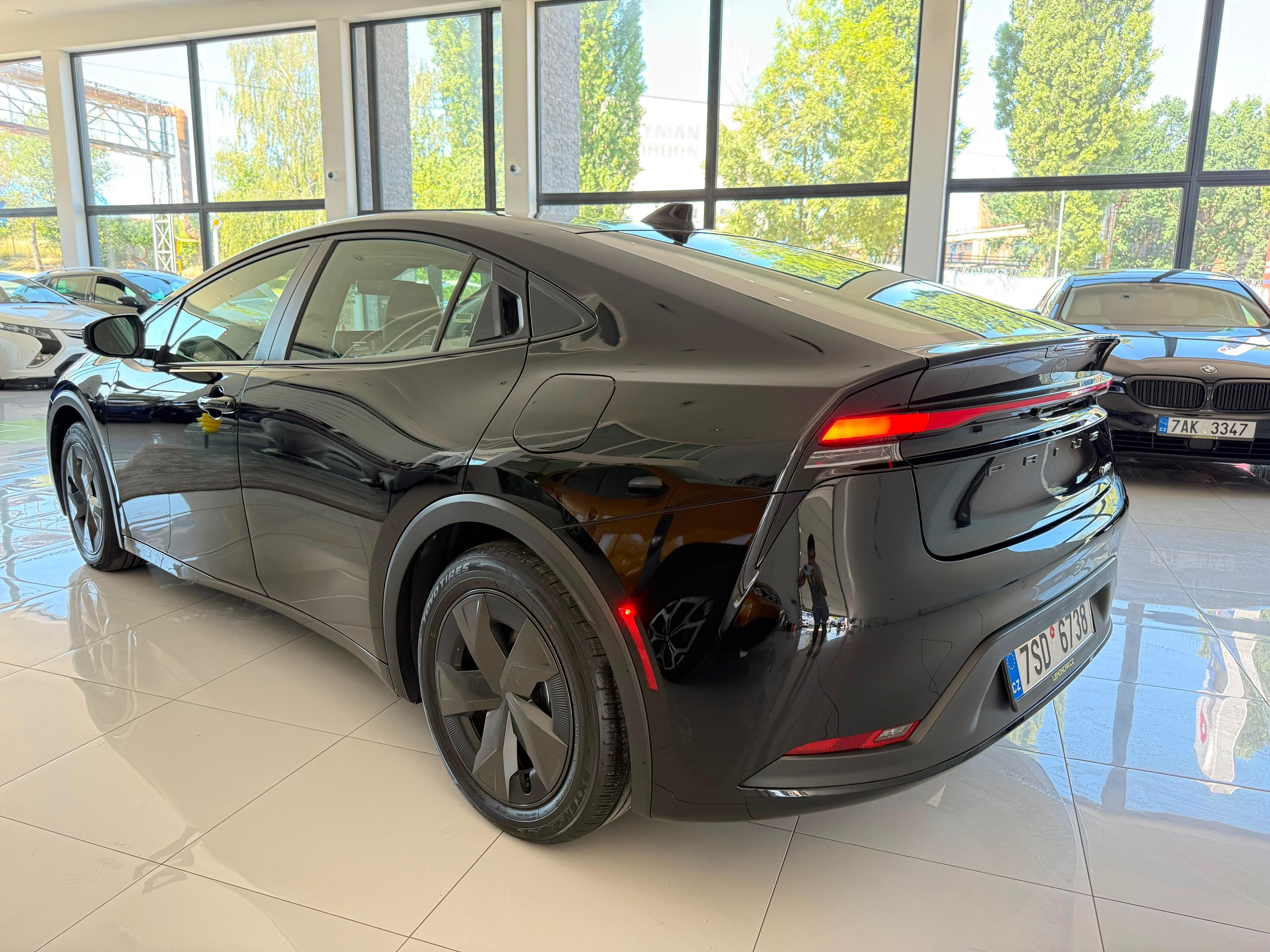 Toyota Prius, 2.0 benzin - fotka 5