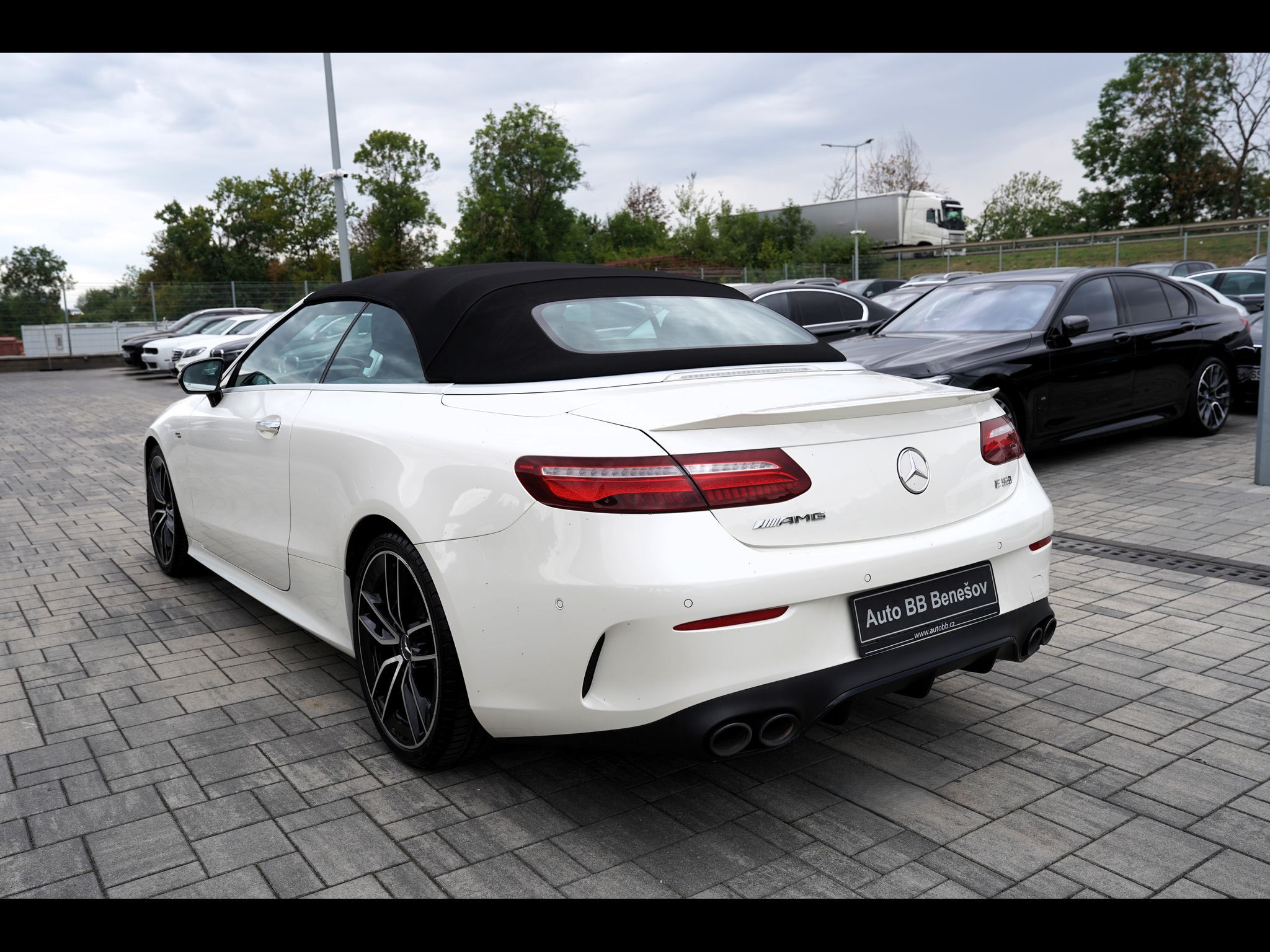 Mercedes-Benz Třídy E, E 53 AMG 4Matic+/440PS - fotka 4