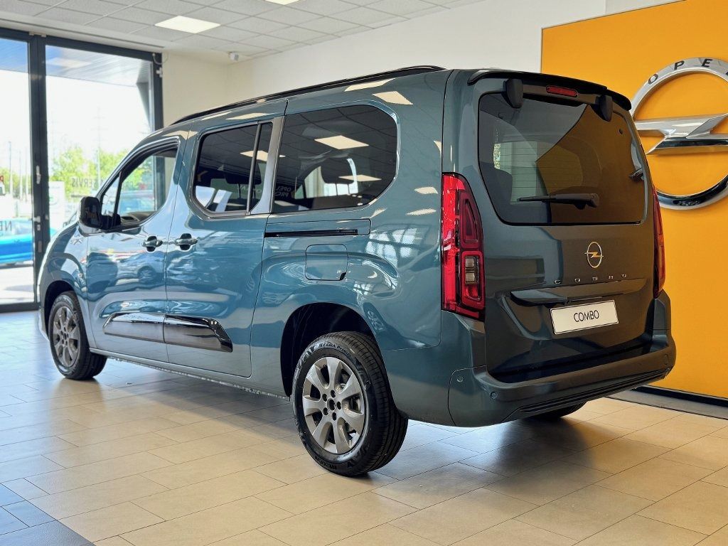 Opel Combo, Elegance Plus L2H1 AT8 7 míst! - fotka 4