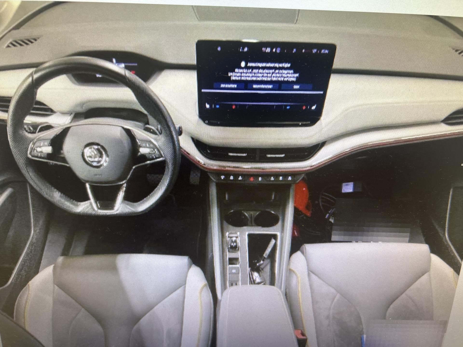 Škoda Enyaq, 150kw, iV80 19ALU SOH 94% - fotka 5