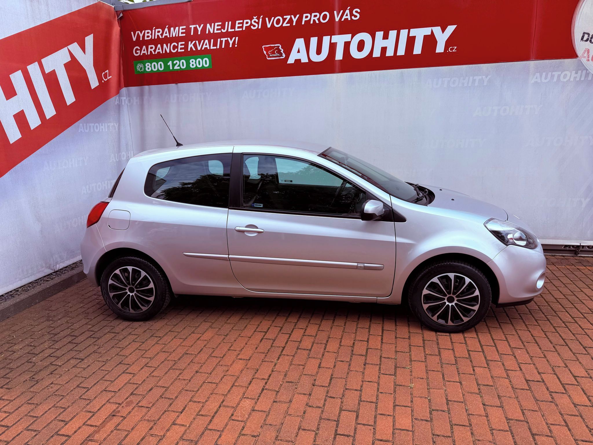 Renault Clio, 1.2 16V Advantage, ČR, 85 tkm - fotka 5