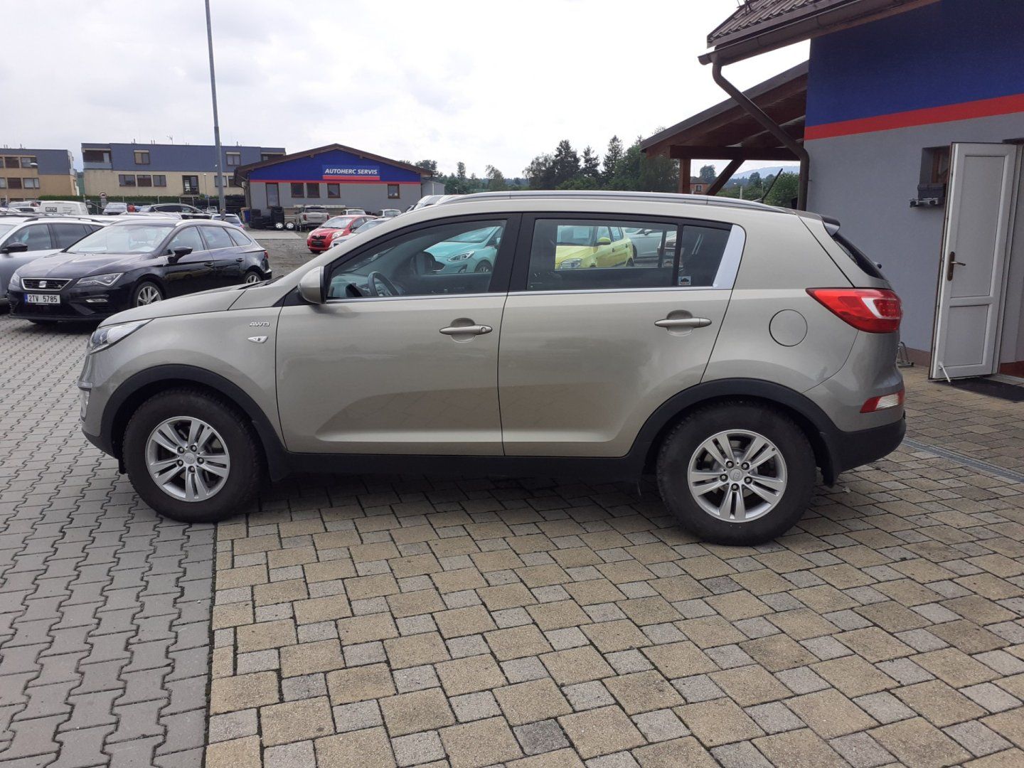 Kia Sportage, 2.0 GDi 4x4 ČR - fotka 6