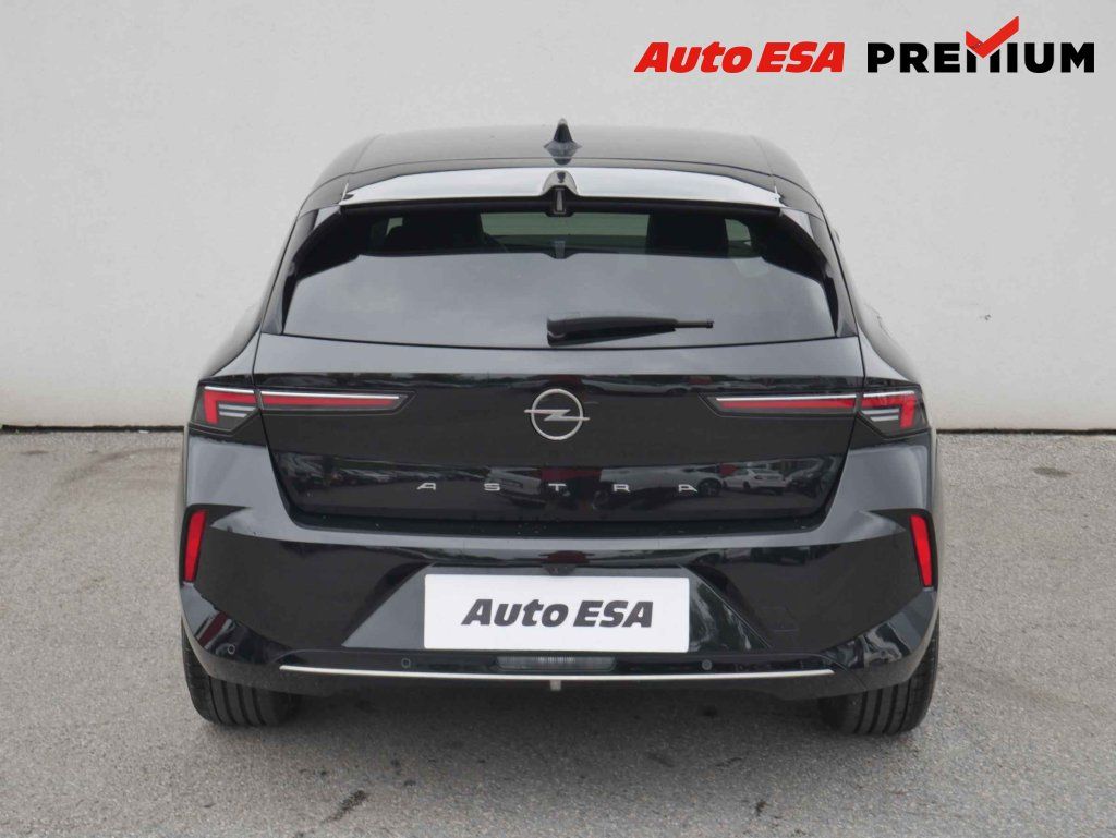 Opel Astra, 1.2PT,1.maj,ČR,Elegance - fotka 5