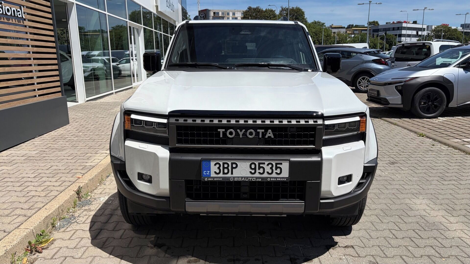 Toyota Land Cruiser, Executive 2.8 MHEV 150 kW - fotka 2