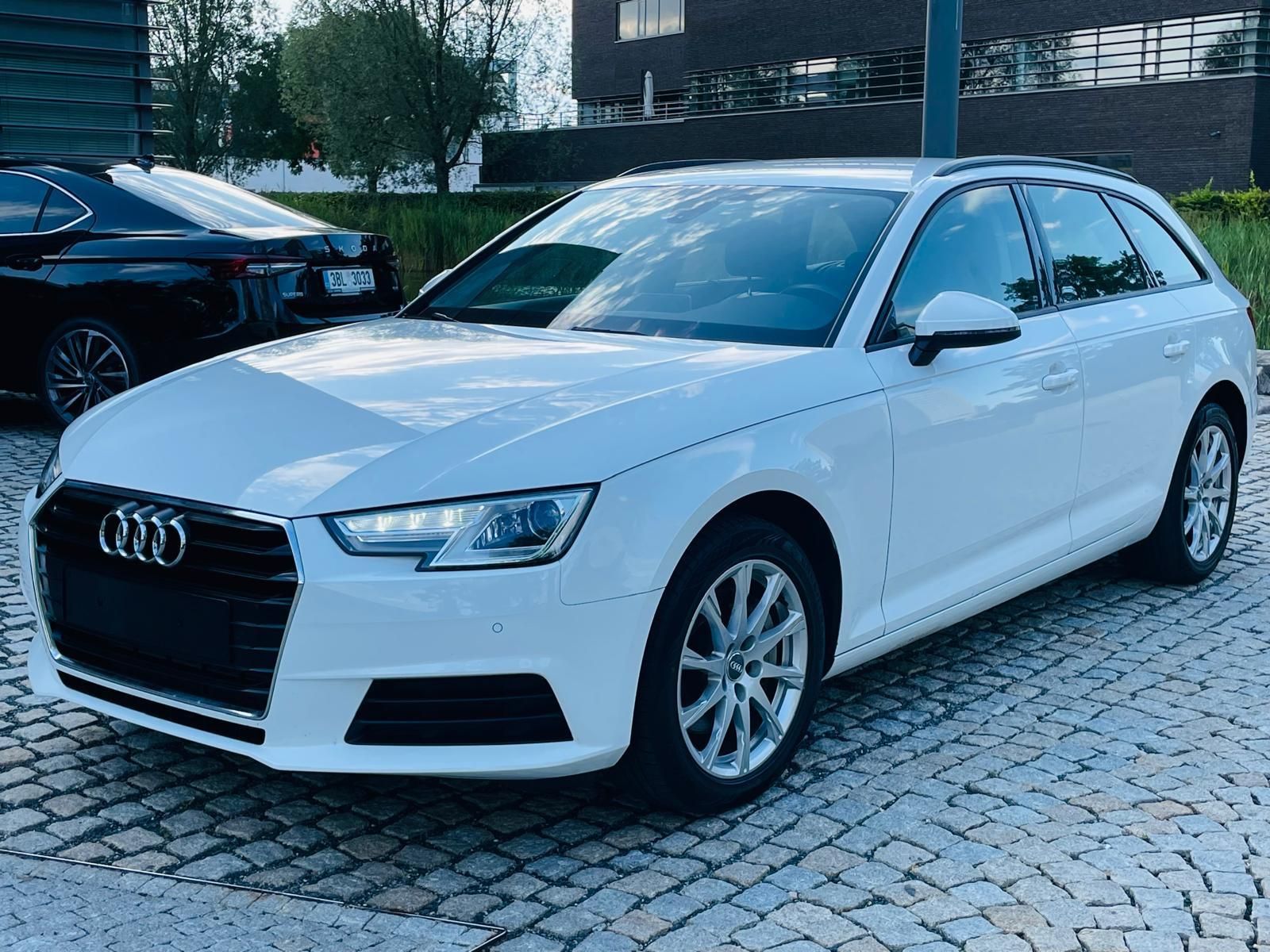 Audi A4, 3.0TDI AUT KAMERA SERVISKA - fotka 4