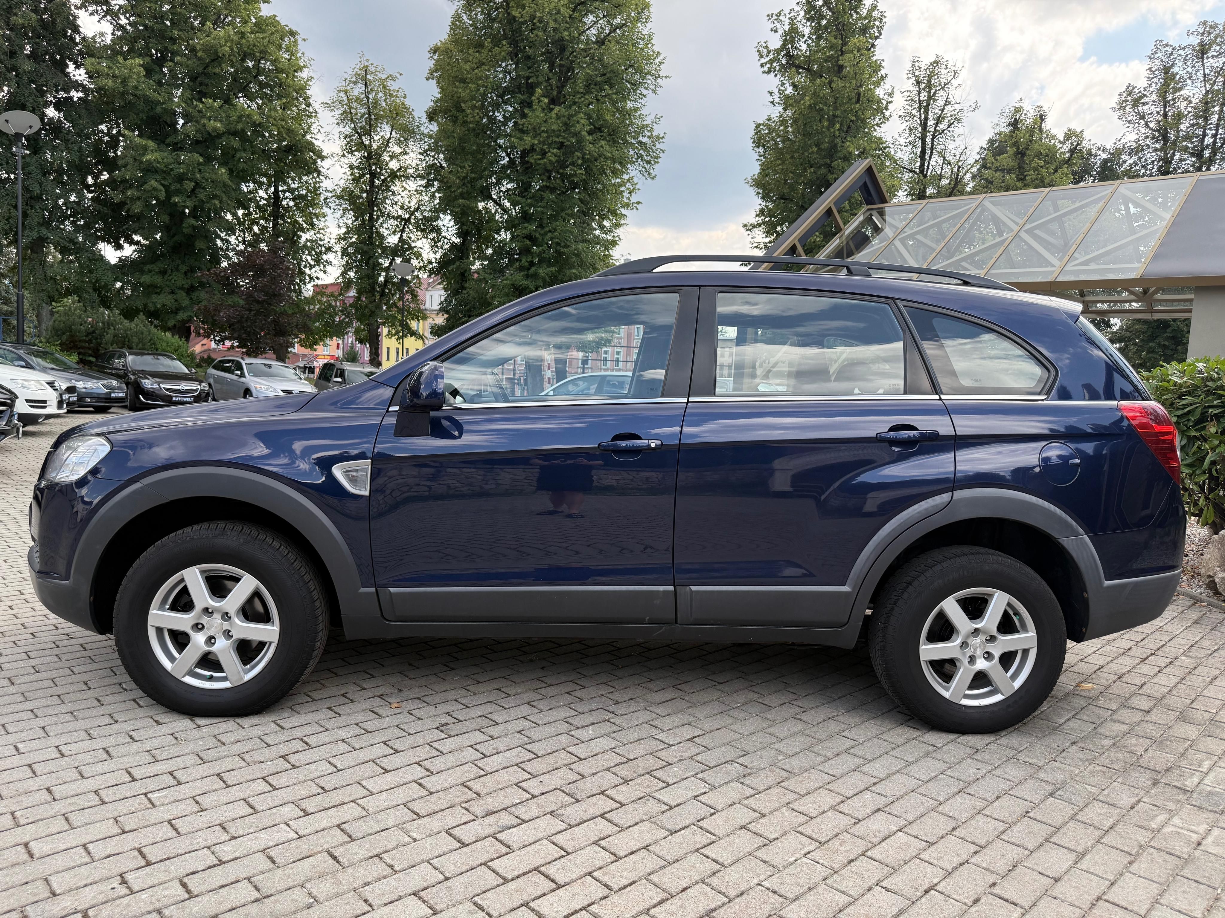 Chevrolet Captiva, 2.4i 100kW LS 2WD*TAŽNÉ*97TKM* - fotka 4
