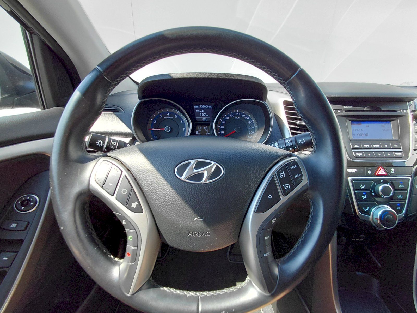Hyundai i30, 1.6i CVVT Trikolor kombi - fotka 5