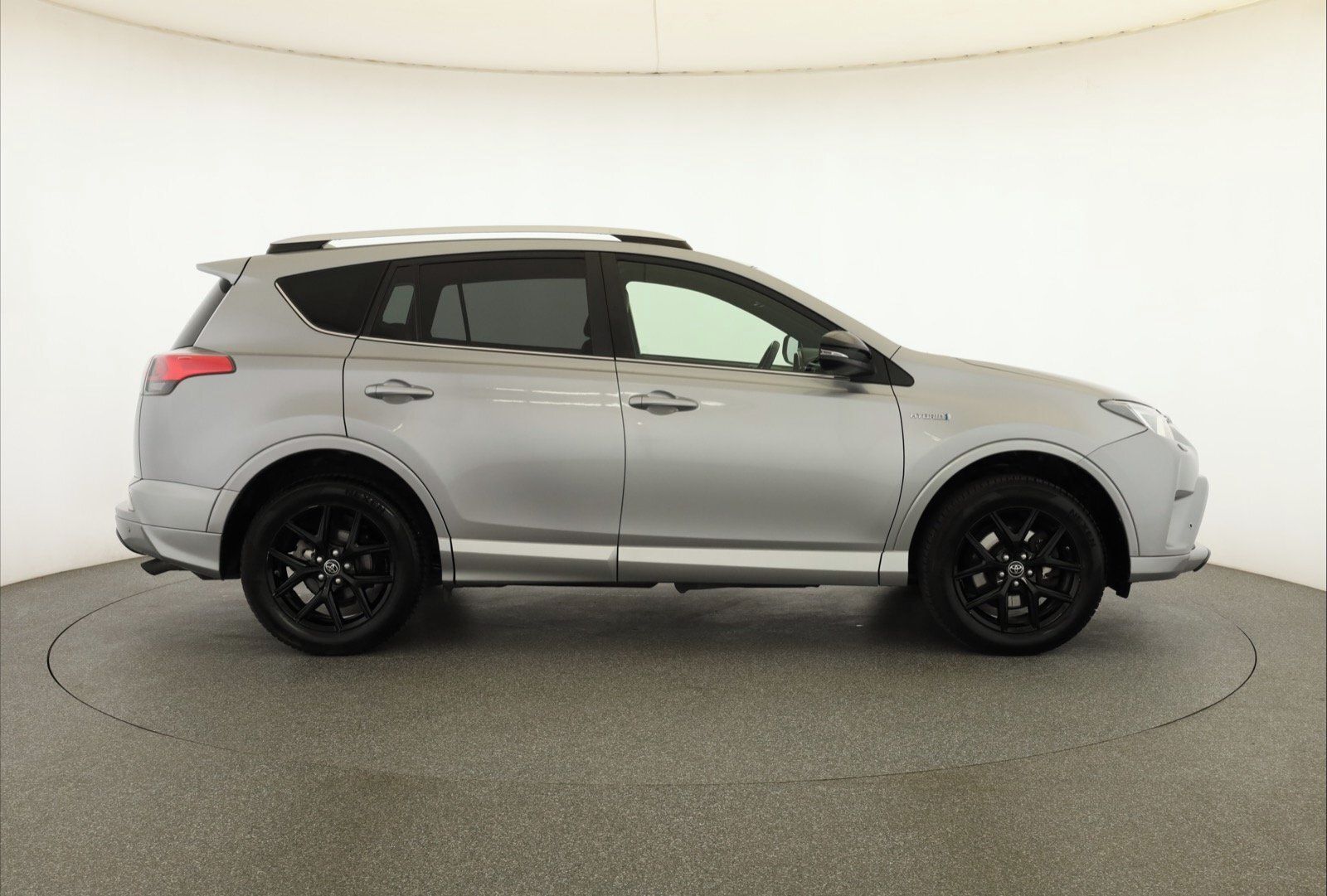 Toyota Rav4, 2.5 Hybrid, Selection, 4X4 - fotka 6