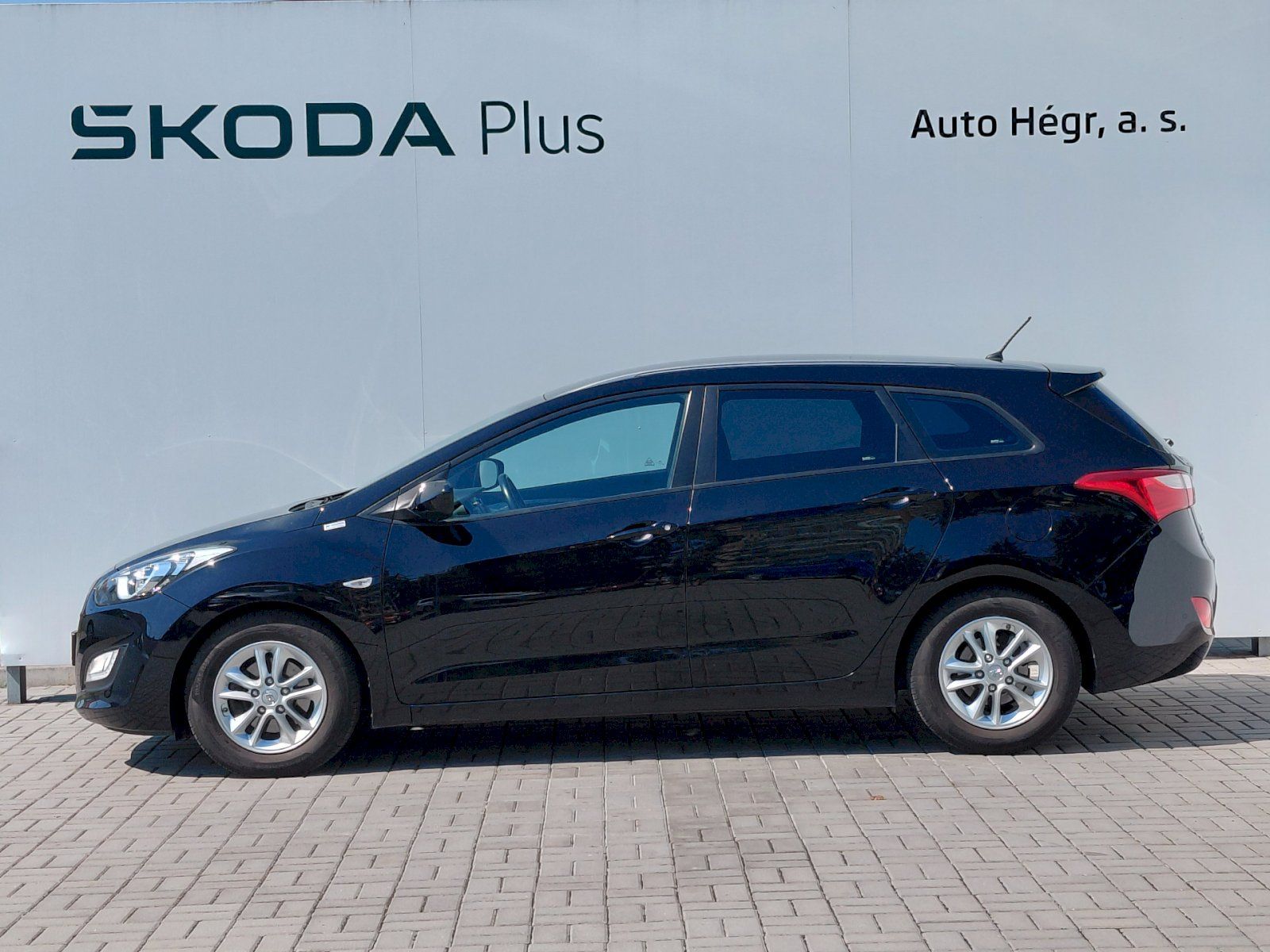 Hyundai i30, 1.6i CVVT Trikolor kombi - fotka 3