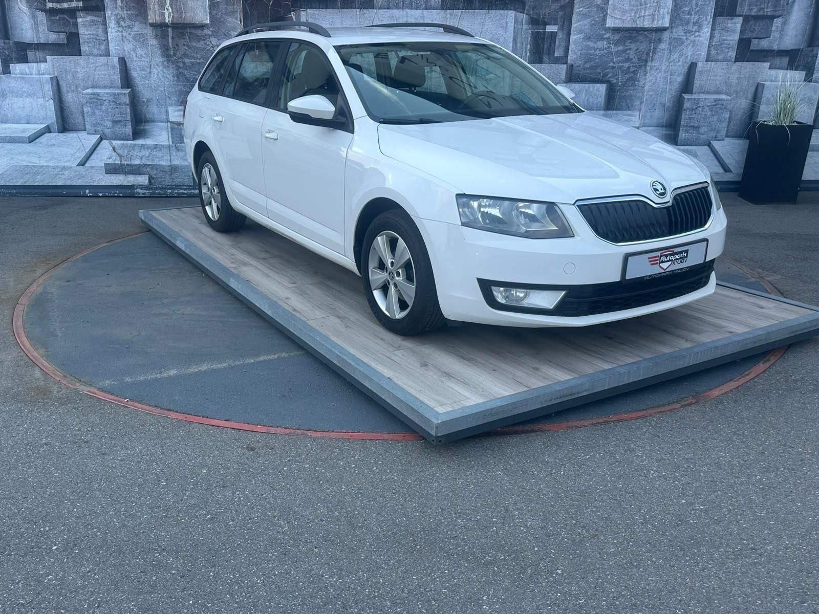 Škoda Octavia, 1.6TDi, 77KW, VYHŘ.SED.,TEMP.