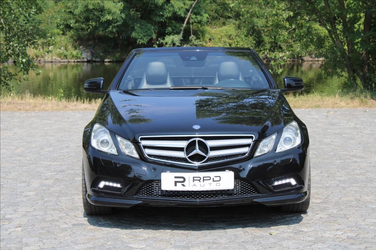 Mercedes-Benz Třídy E, 200 CGI / 135 KW / CABRIO - fotka 4