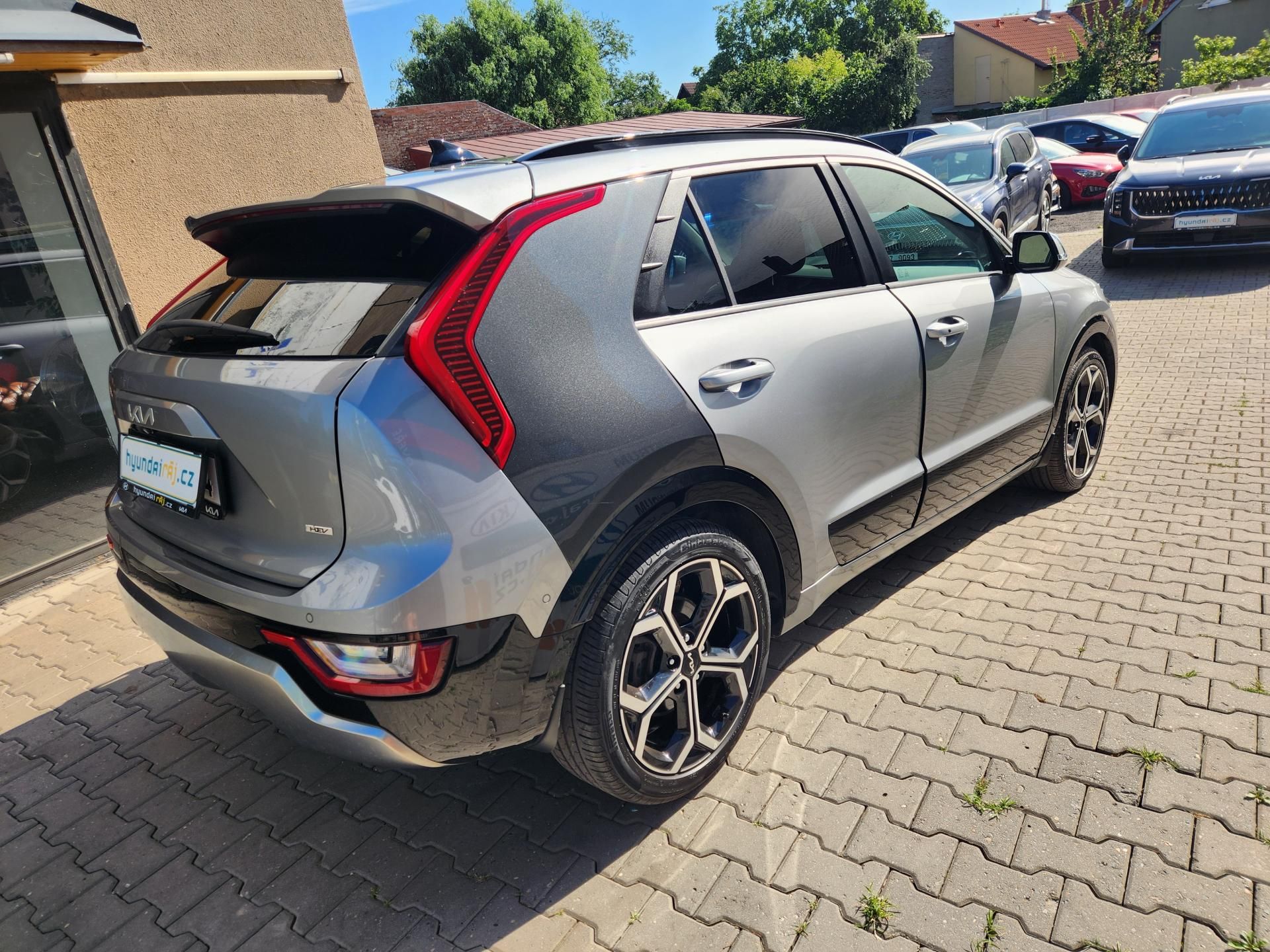 Kia Niro, 1.6-HYBRID-V ZÁRUCE-NAVI-KŮŽE - fotka 6