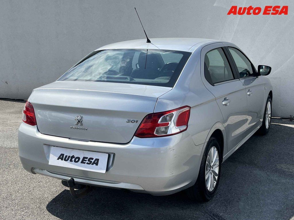 Peugeot 301, 1.2PT - fotka 4