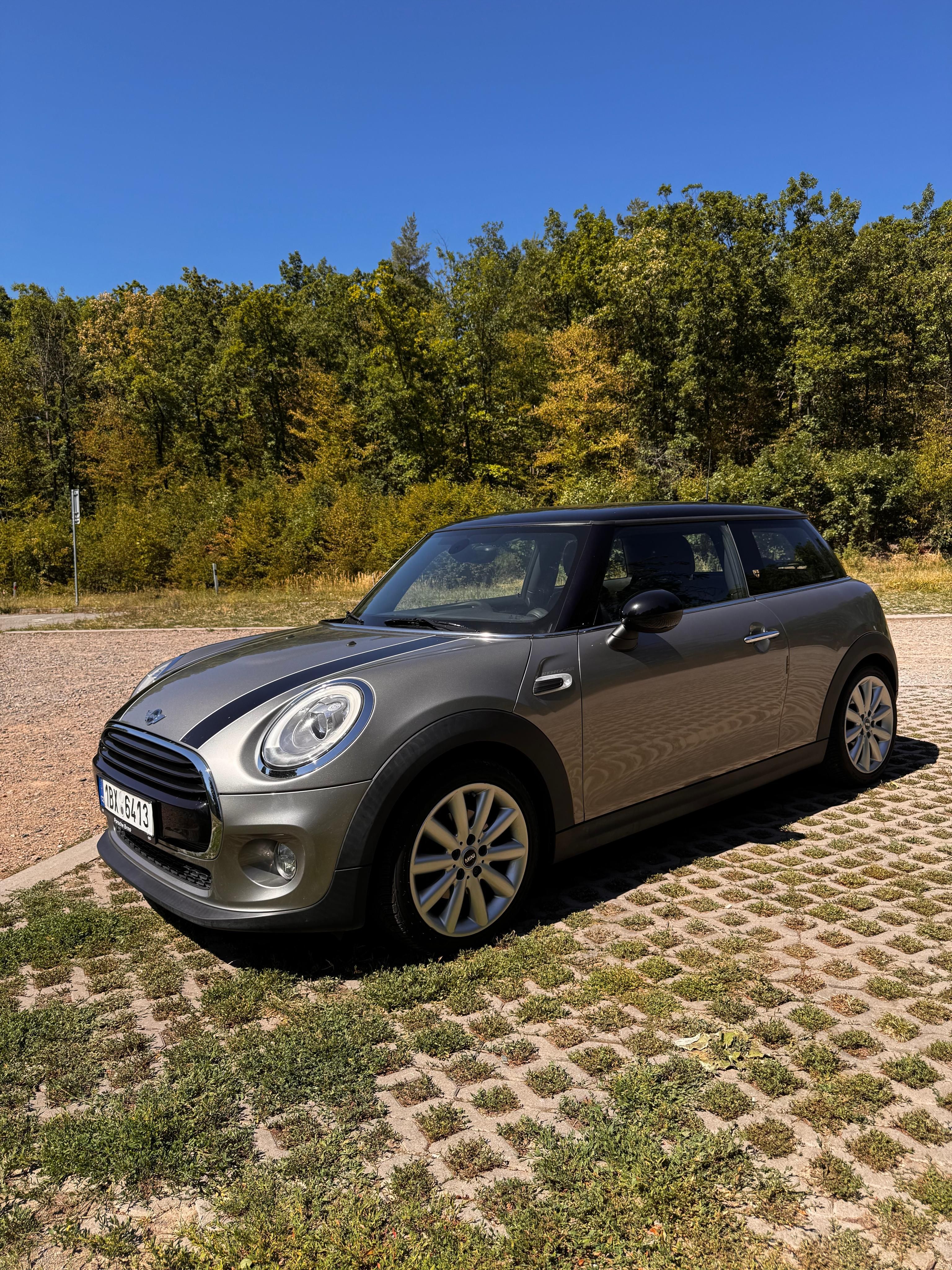 Mini Cooper, D 1,5 D NAVI, koupeno v ČR