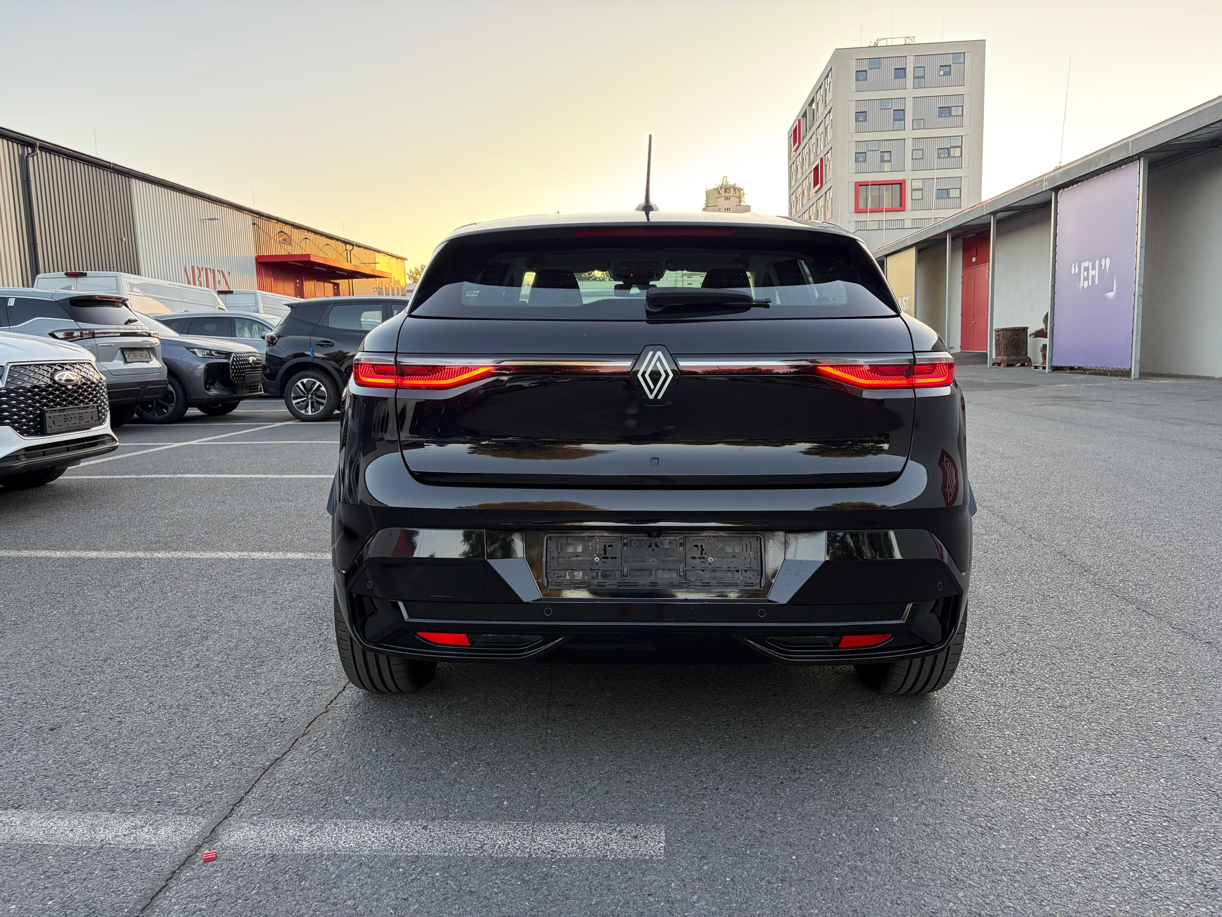 Renault Mégane, E-Tech 60KWH R220 SUPER CHARGE - fotka 6