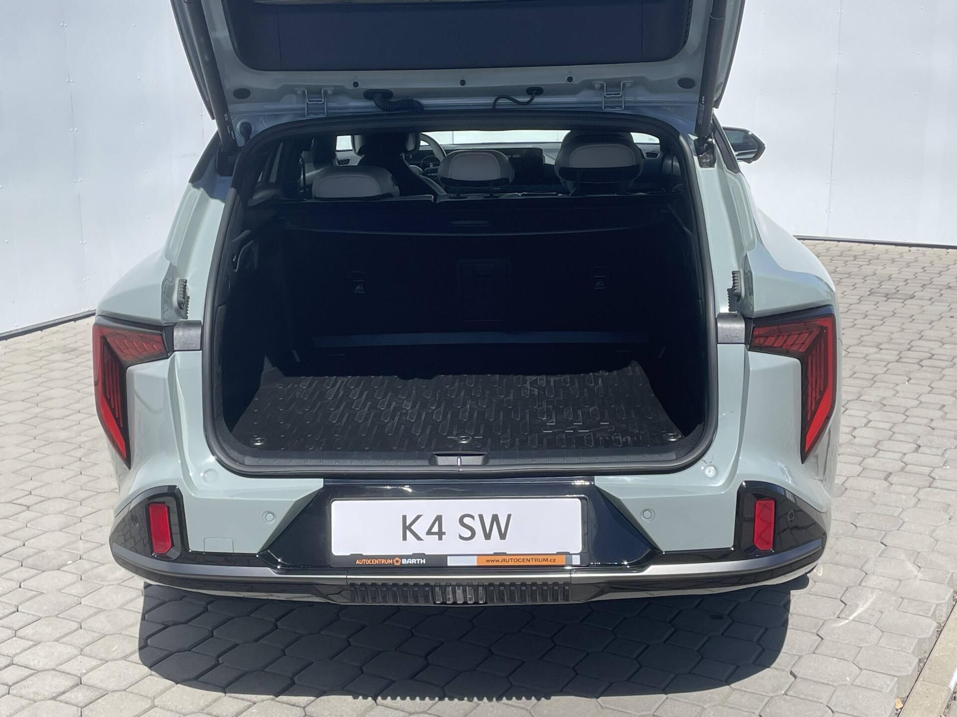 Kia K4, GT-LINE 7DCT 1,6 T-GDi - fotka 4