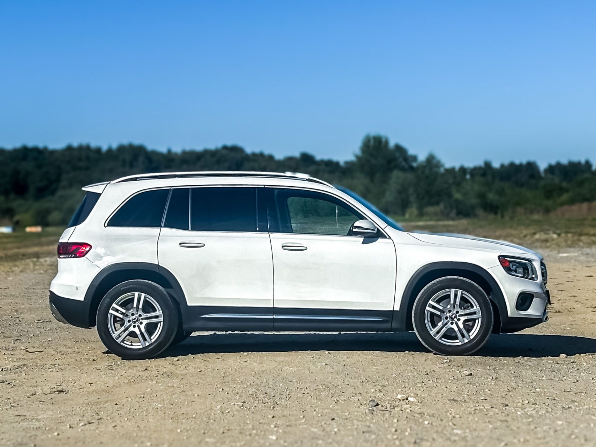 Mercedes-Benz GLB - fotka 4