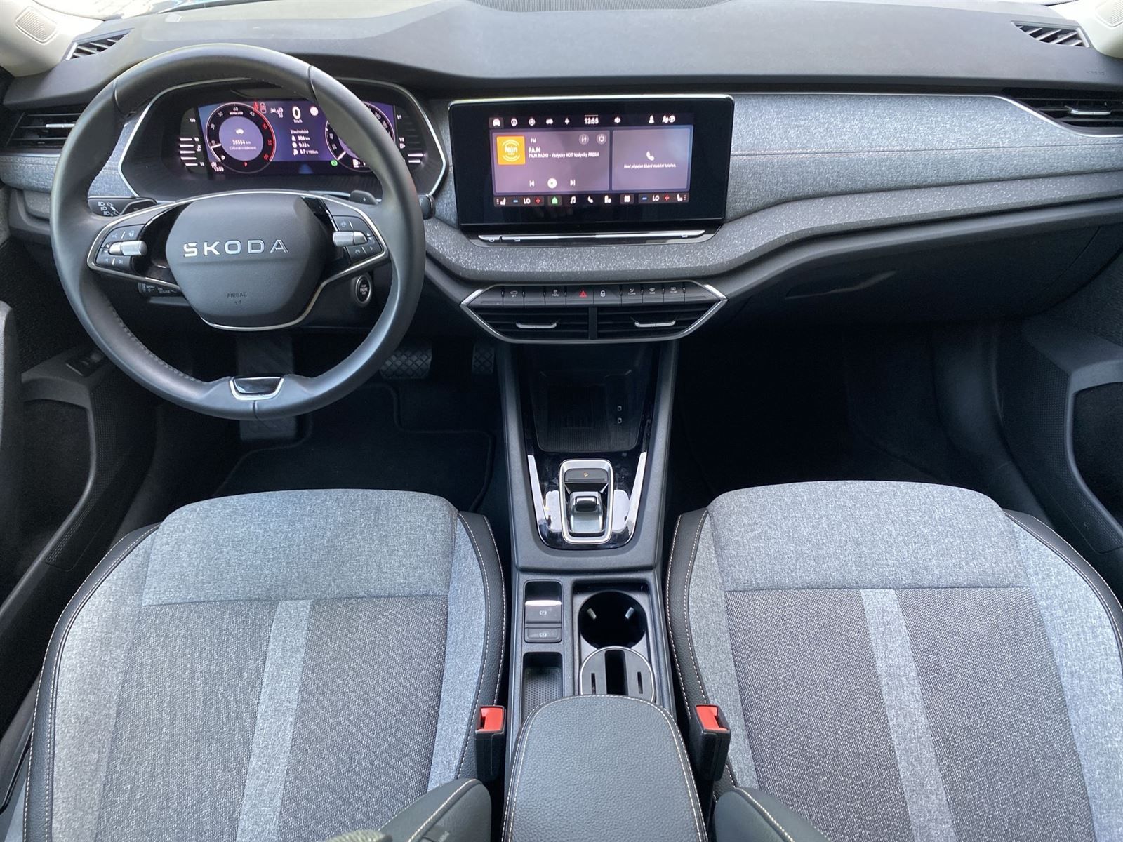 Škoda Octavia, 2.0 TDI DSG Top Selection - fotka 5