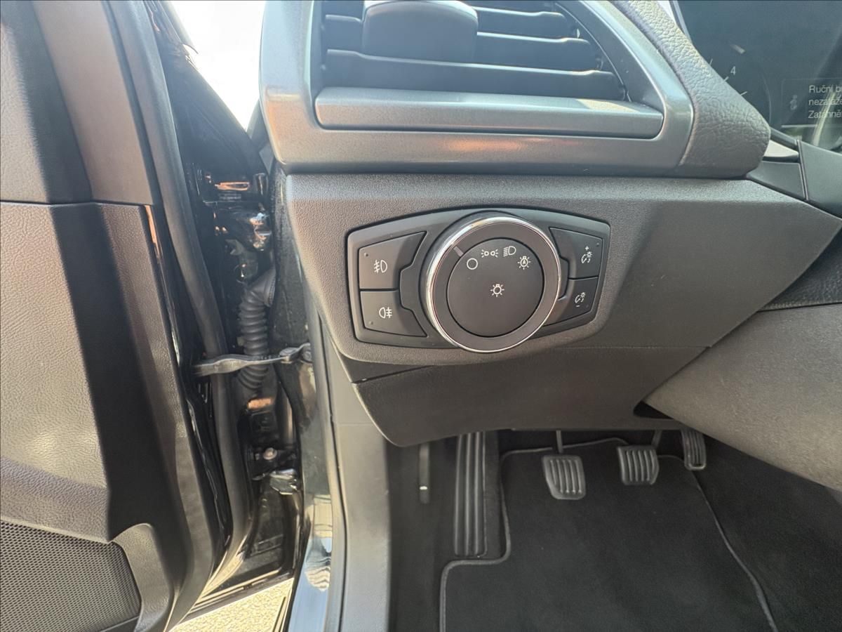 Ford Mondeo, 2,0 TDCi110kW,Led,ACC,Nav,Výhř - fotka 5