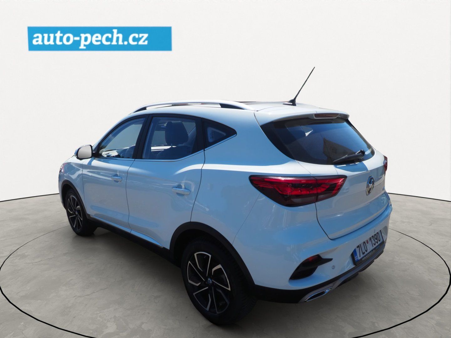 MG ZS, 1.0T 82kW Elegance 1.Maj, Pano - fotka 2