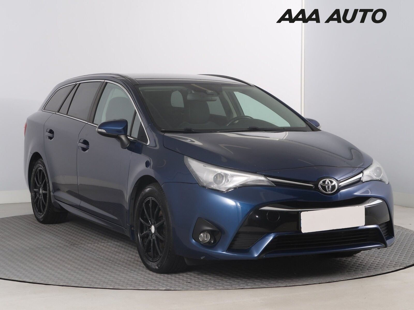 Toyota Avensis, 2.0 D-4D, Automatická klima