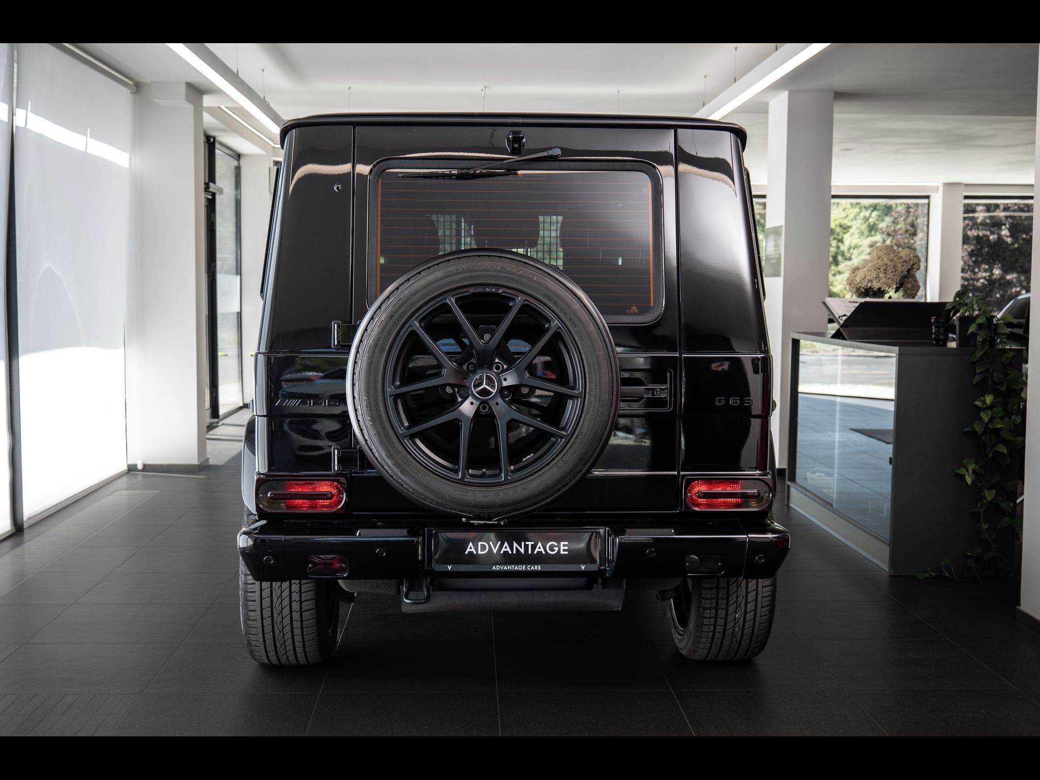 Mercedes-Benz Třídy G, (463) BRABUS HarmanKardon/TV - fotka 3