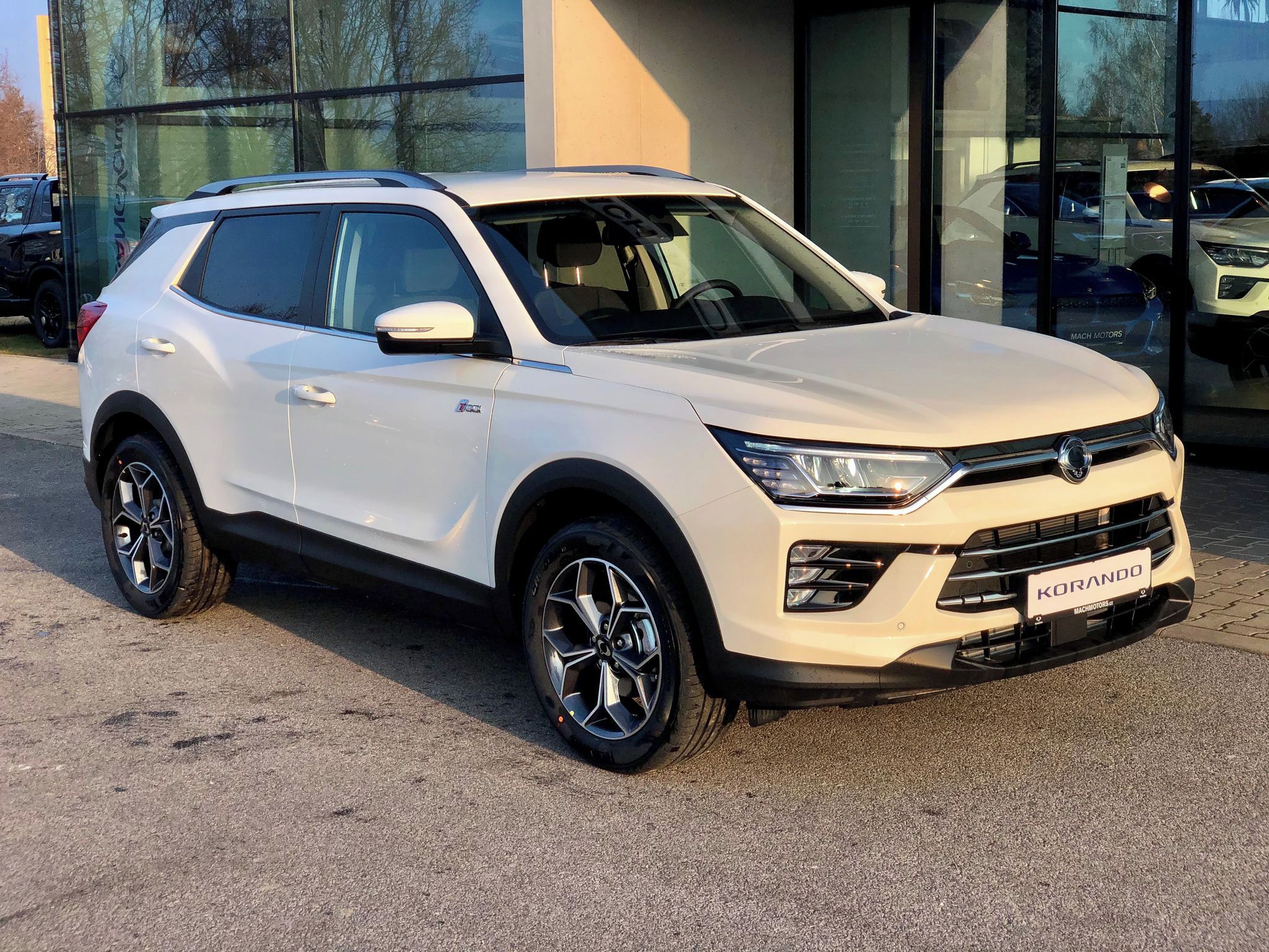 KGM Korando, Smart 1.5 AWD A6 - fotka 6