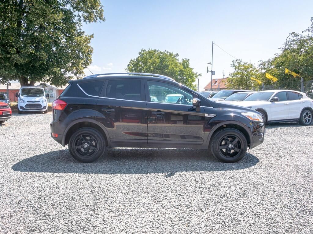 Ford Kuga, 2.0D 103KW 4x4 TITAN – CARPLAY - fotka 4