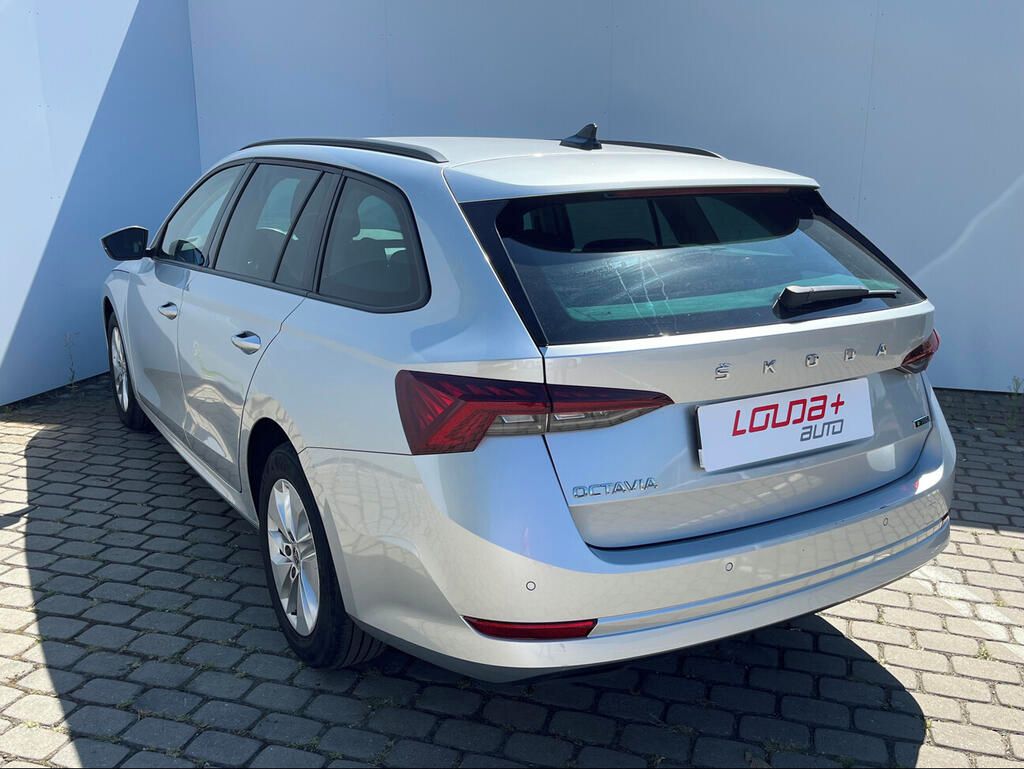 Škoda Octavia, Ambition 1.5 TSI 110 kW - fotka 6