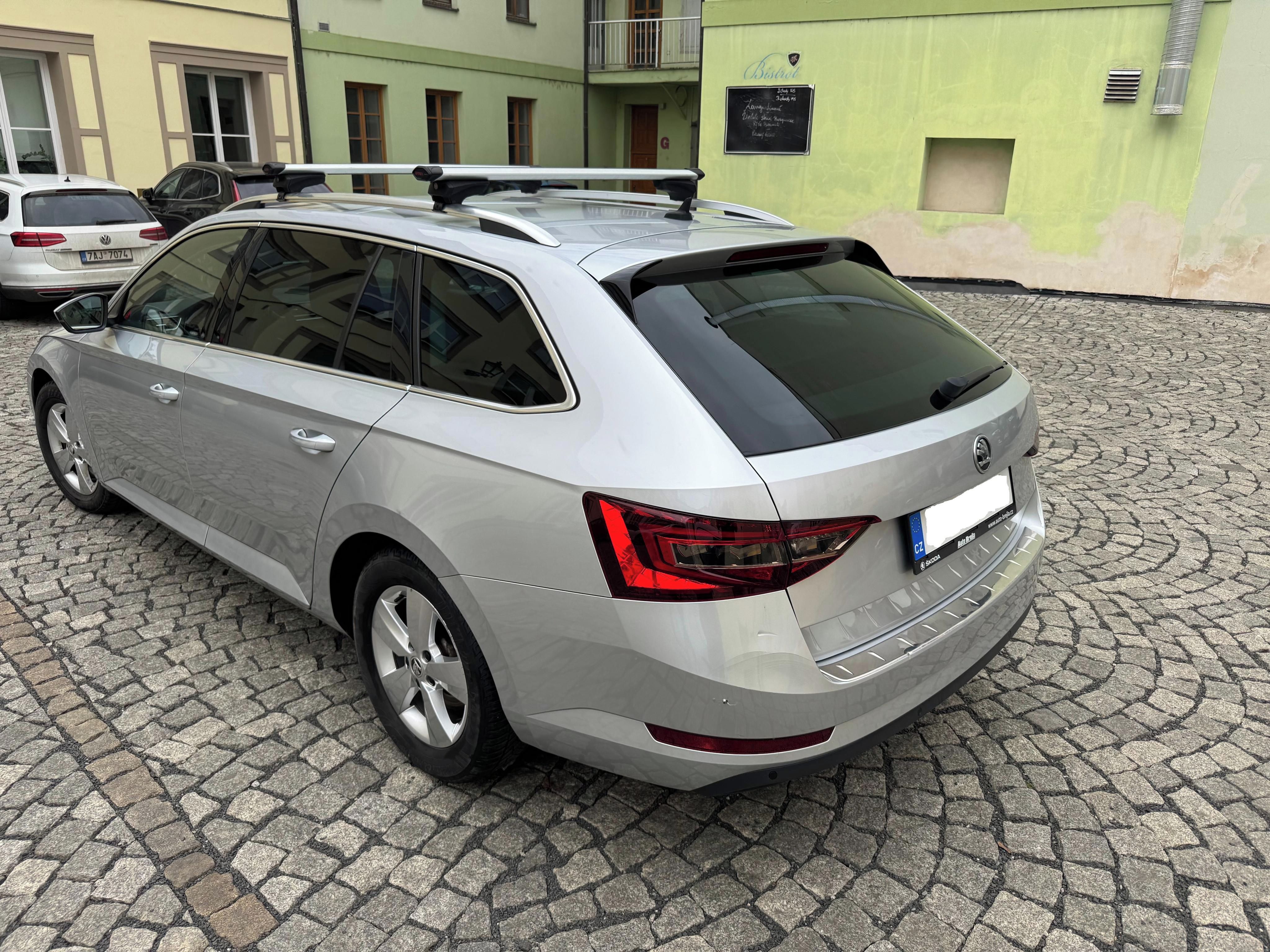 Škoda Superb, Škoda Superb Kombi 2.0 TDI - fotka 6