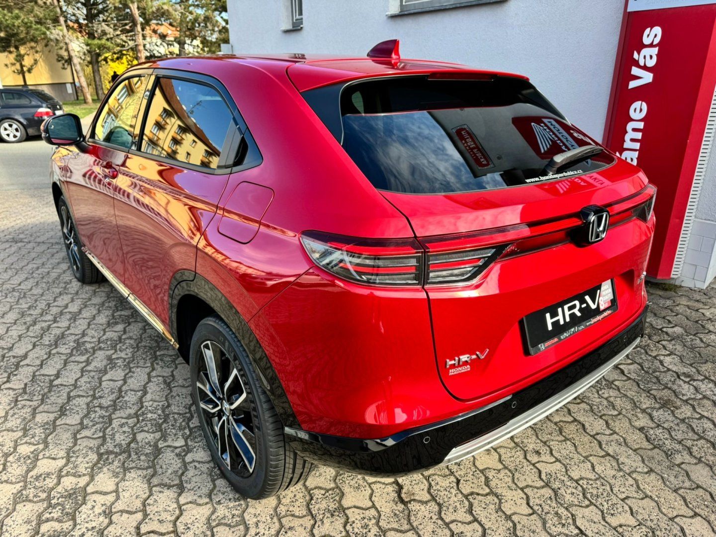 Honda HR-V, 1.5 e:HEV Advance MR27 SKLADEM - fotka 4