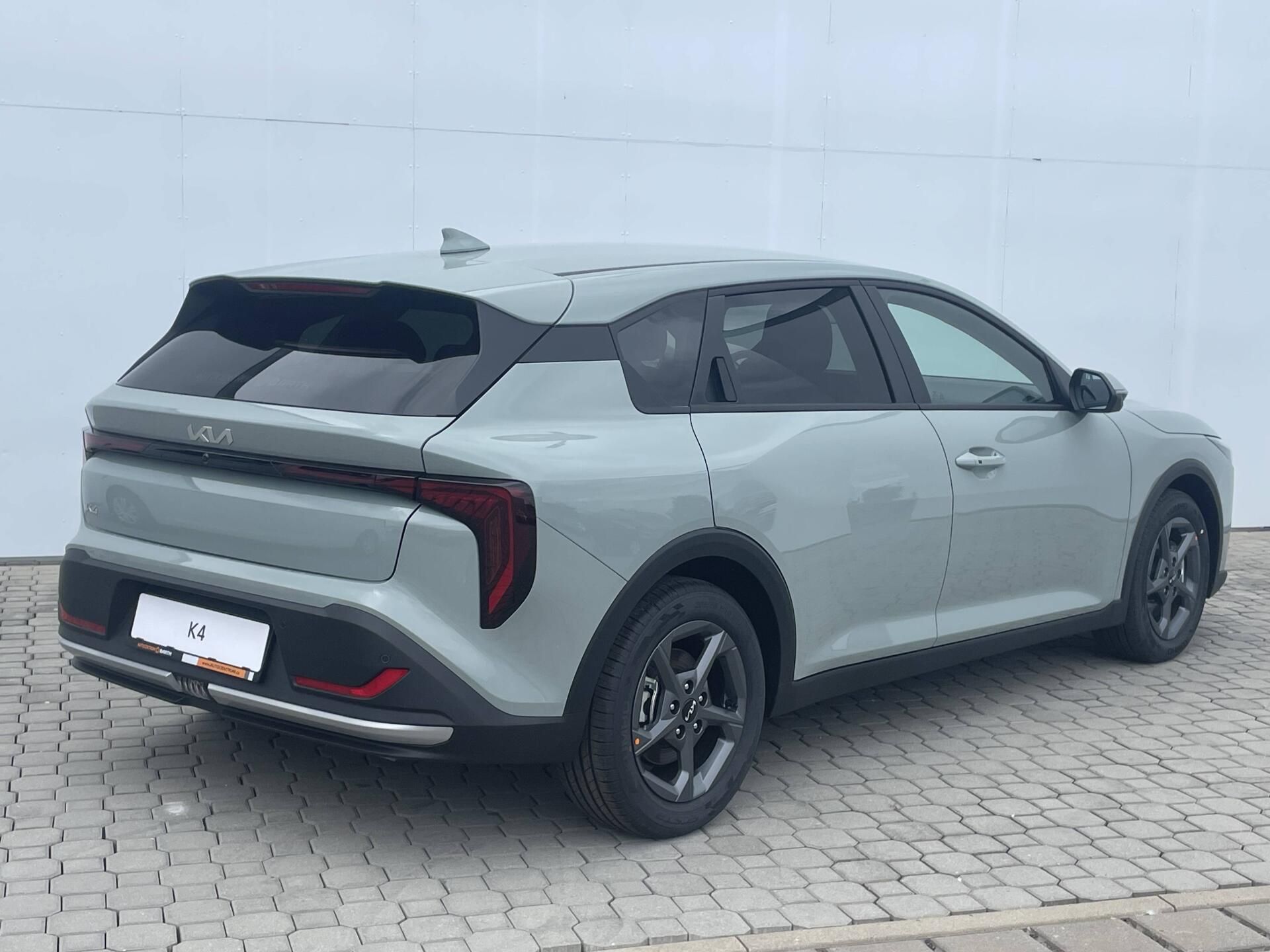Kia K4, EXCLUSIVE 7DCT 1,0 T-GDi - fotka 2