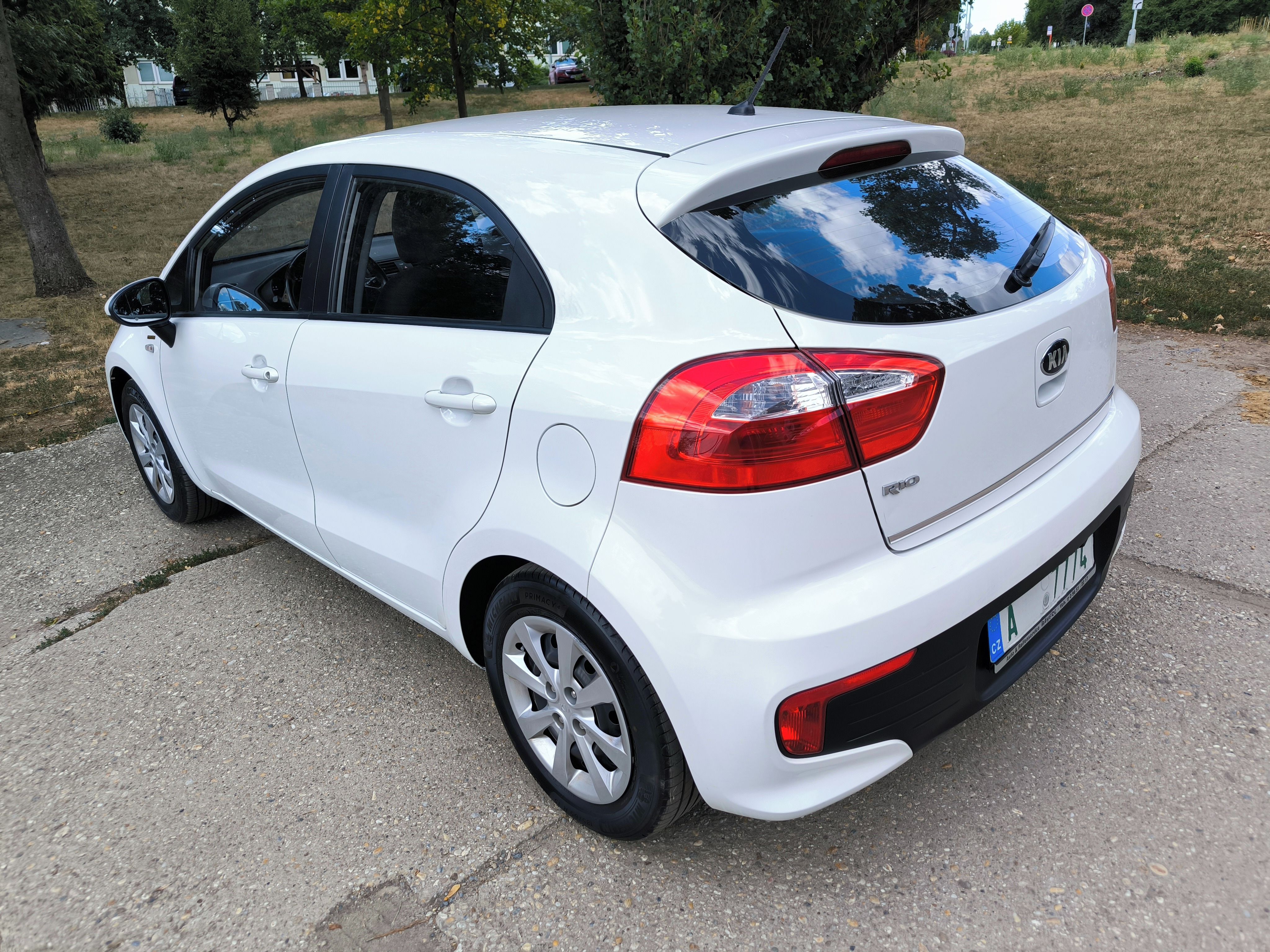 Kia Rio, 1.25i 62 KW Klima, nová STK - fotka 6