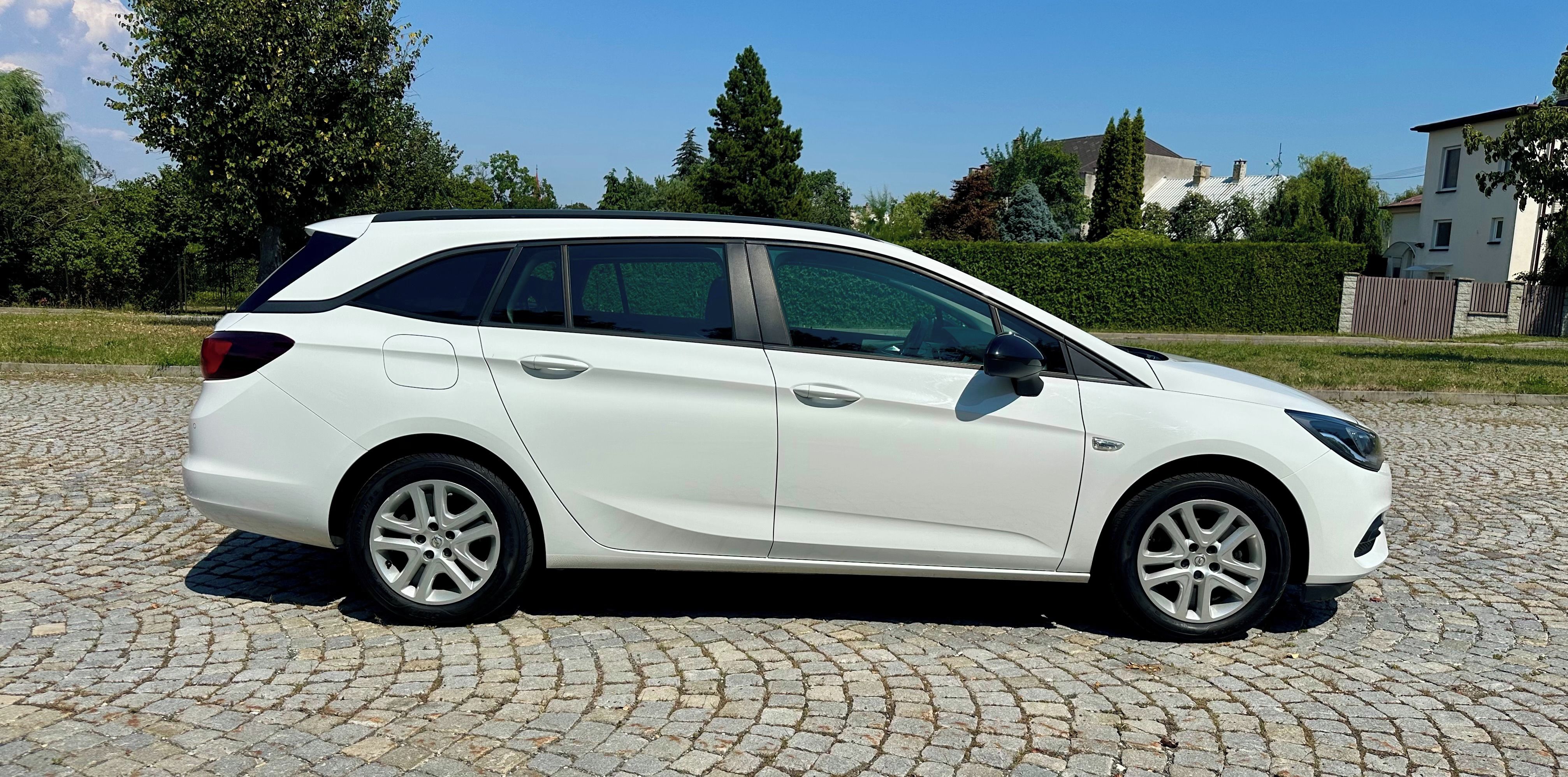 Opel Astra, 1.5 CDTi 90kw Elegance, 1. Maj - fotka 6