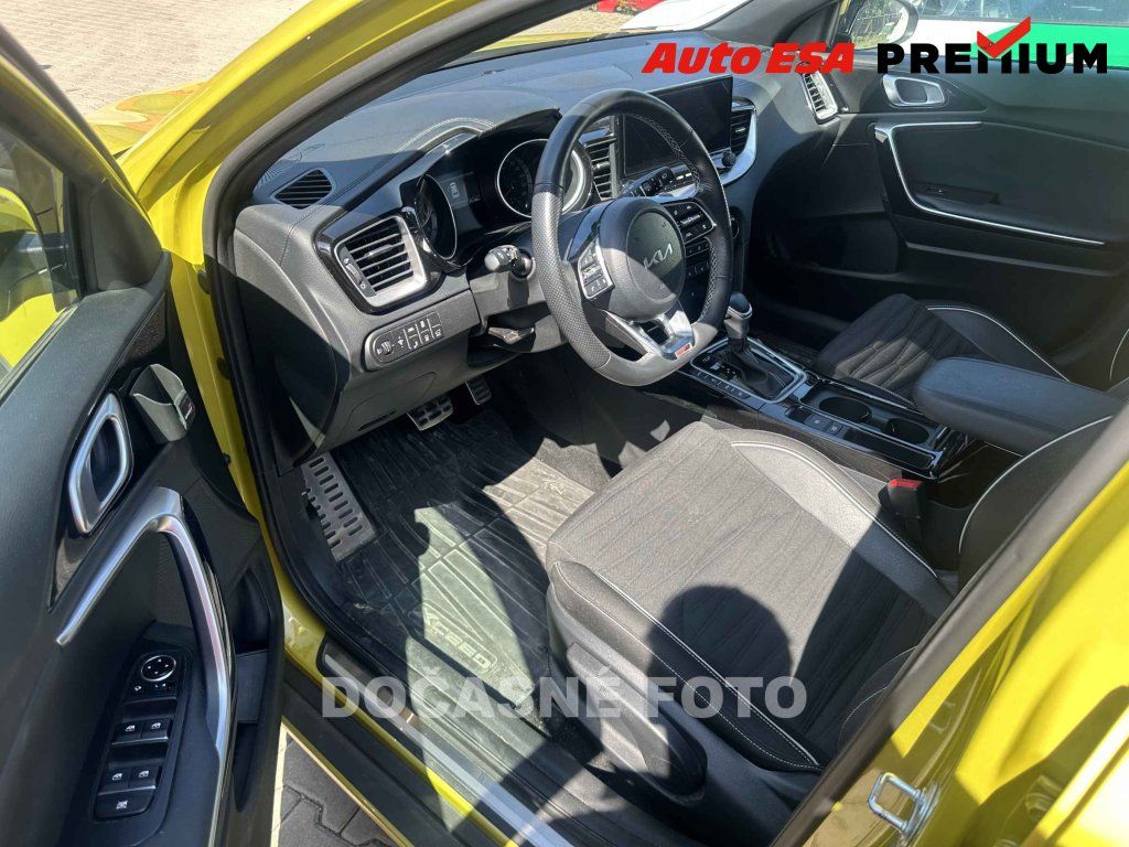 Kia XCee´d, 1.5T-GDi,ČR - fotka 3