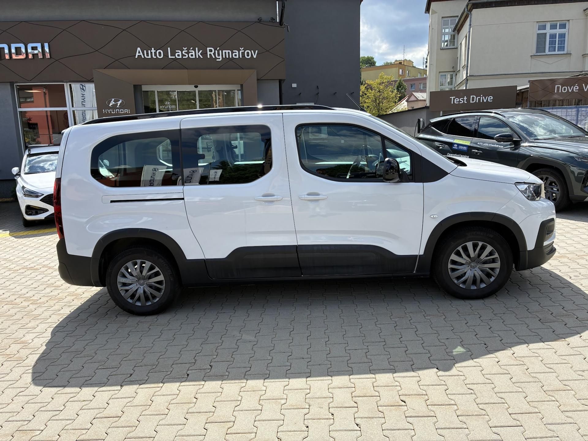 Peugeot Rifter, EV,e-GT 50 kWh-100KW, 22 000KM - fotka 2