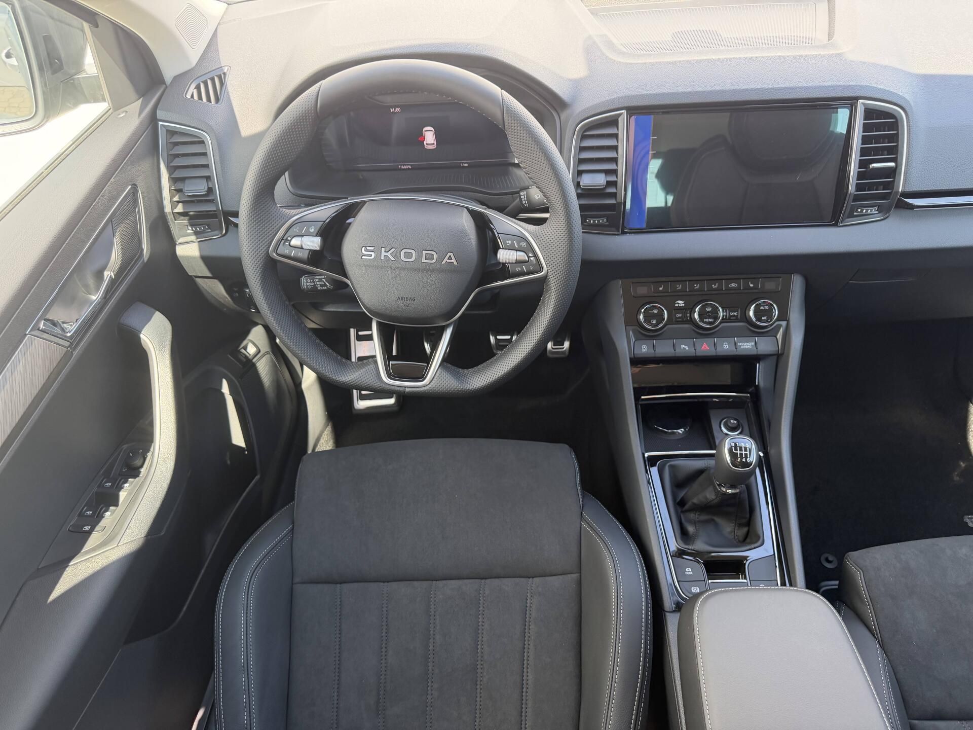 Škoda Karoq, Dynamic 6MP 1,5 TSI - fotka 4