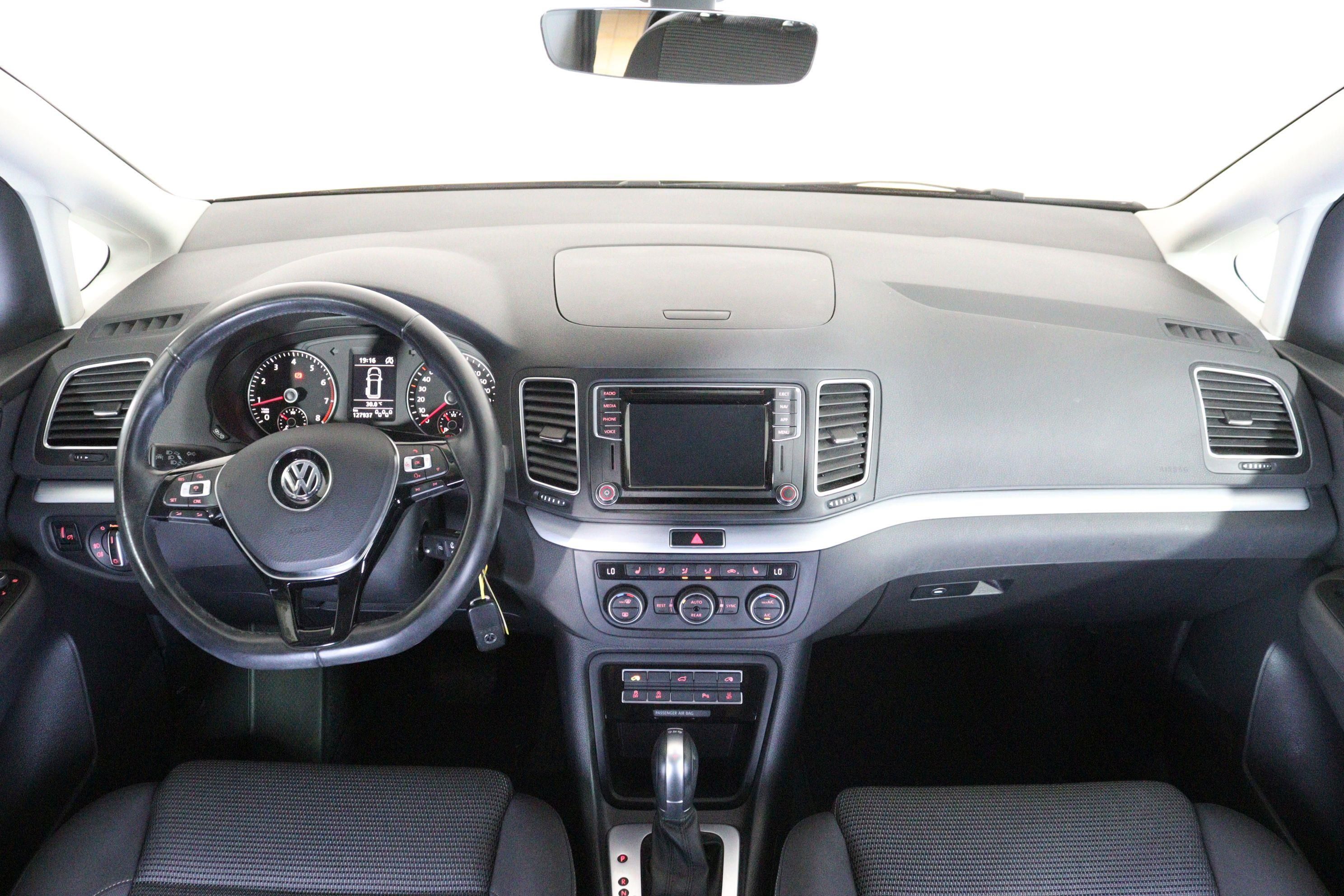 Volkswagen Sharan, COMFORTLINE 1,4 TSI DSG 7-MÍST - fotka 5