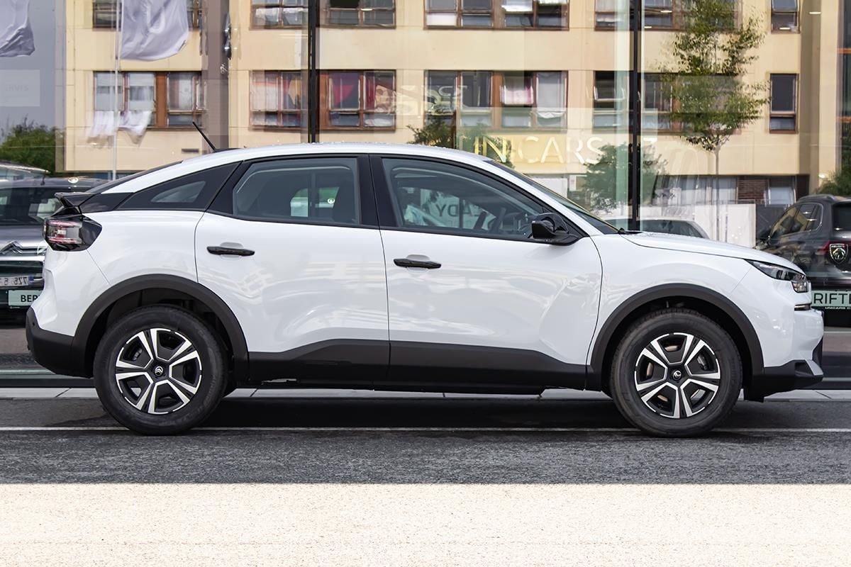 Citroën C4, 1,2 YOU Hybrid 110k Automat - fotka 4