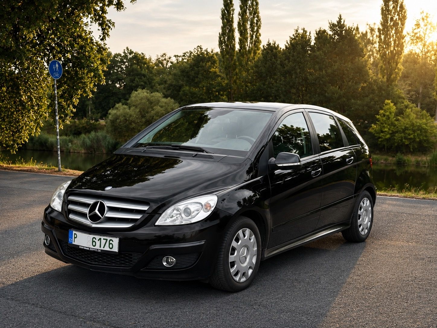 Mercedes-Benz Třídy B, B180 W245 klimatizace