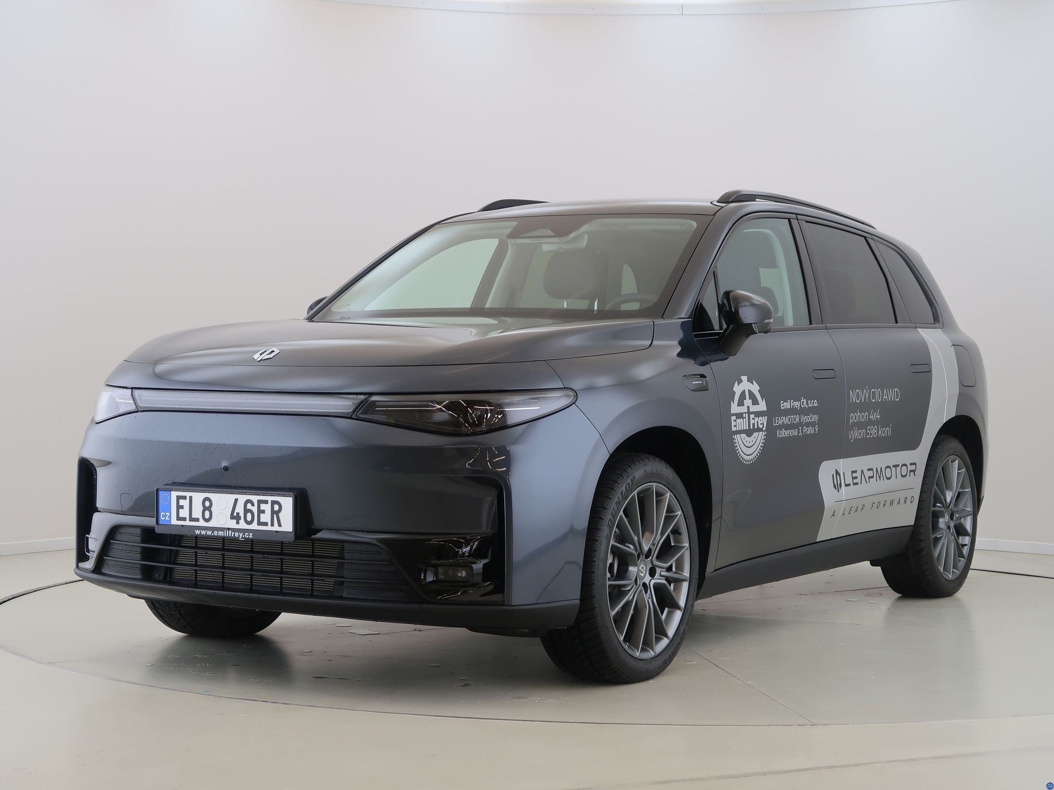 Leapmotor C10 REEV, Zimní pneu - ZDARMA