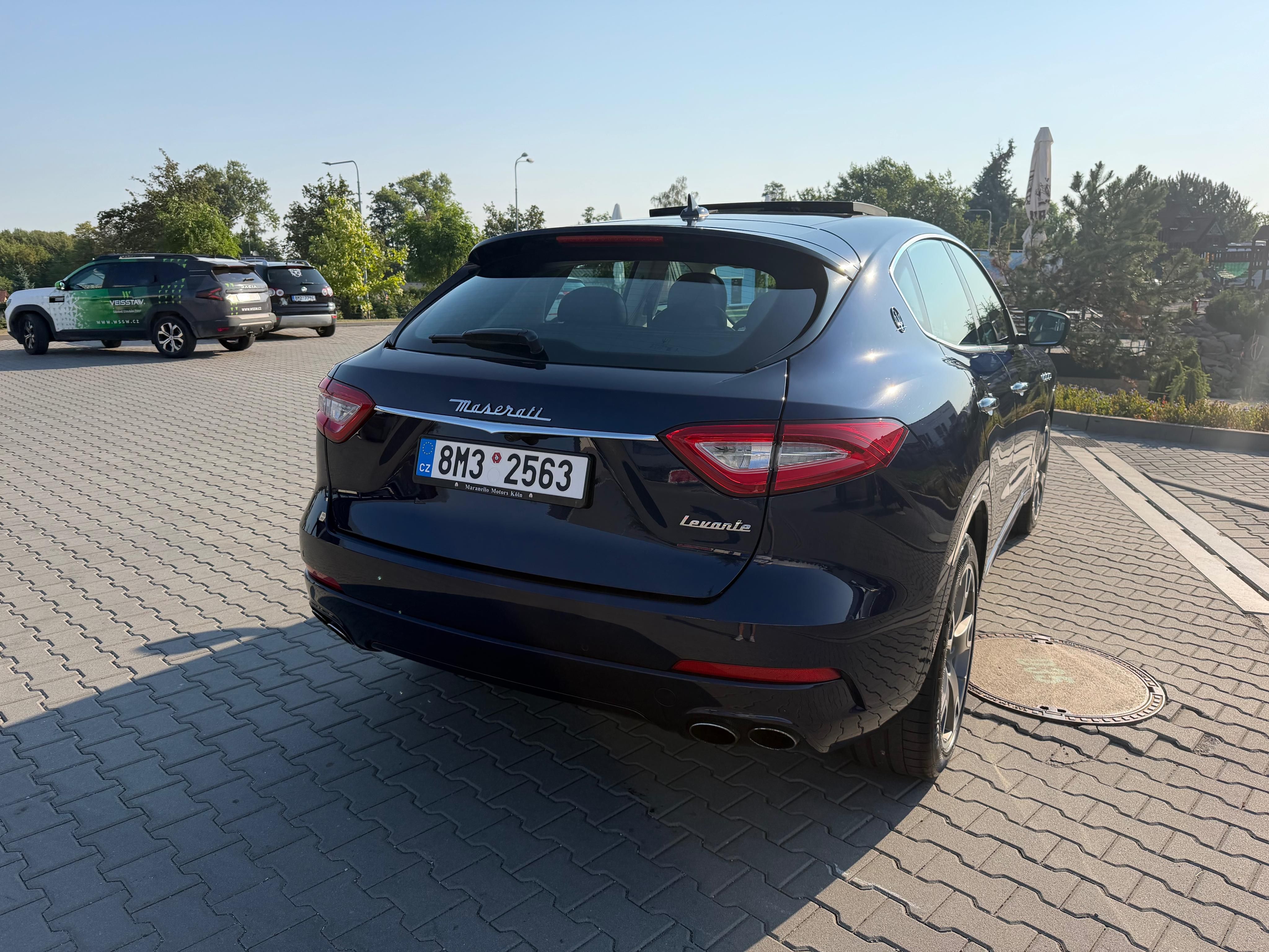 Maserati Levante, benzín - 3l, 6V, 316k, Biturbo - fotka 4