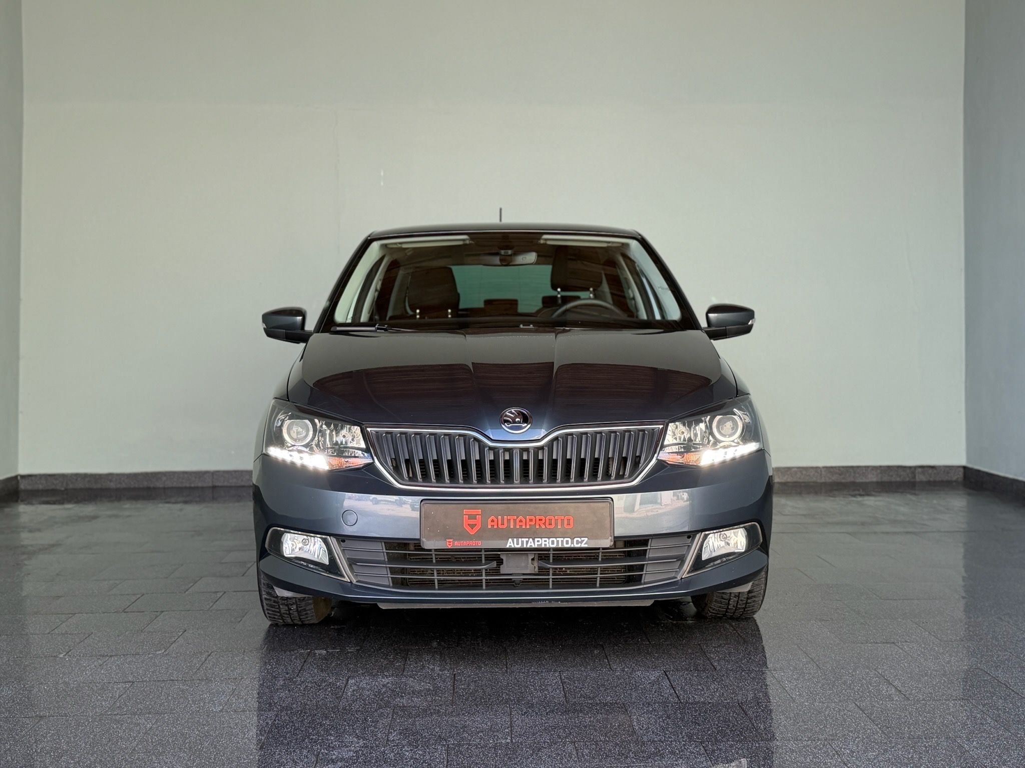 Škoda Fabia, 1.OTSi-81kW-56tkm-DigiKlim-R15 - fotka 3