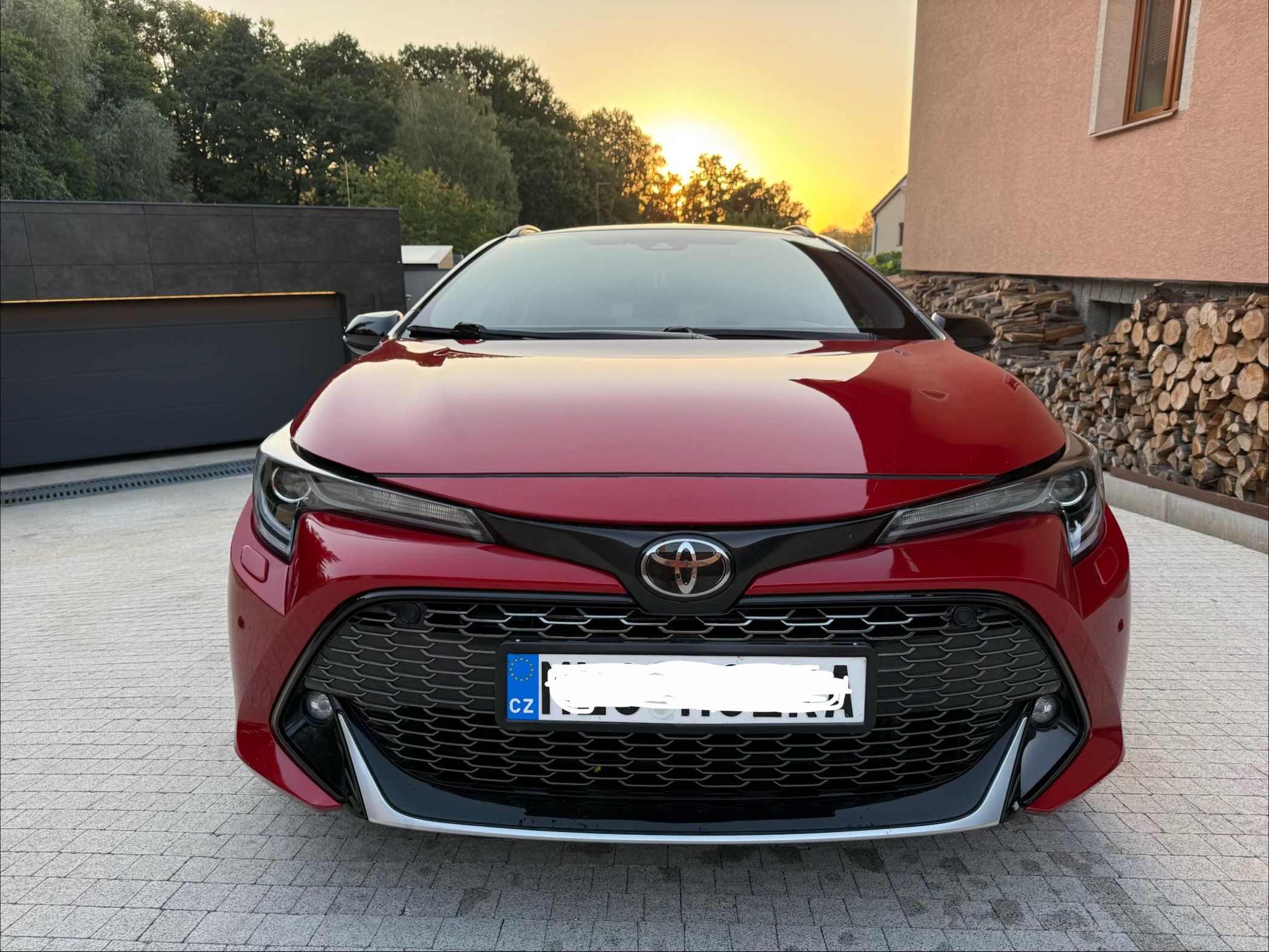 Toyota Corolla, Toyota Corolla GR 2.0 Hybrid