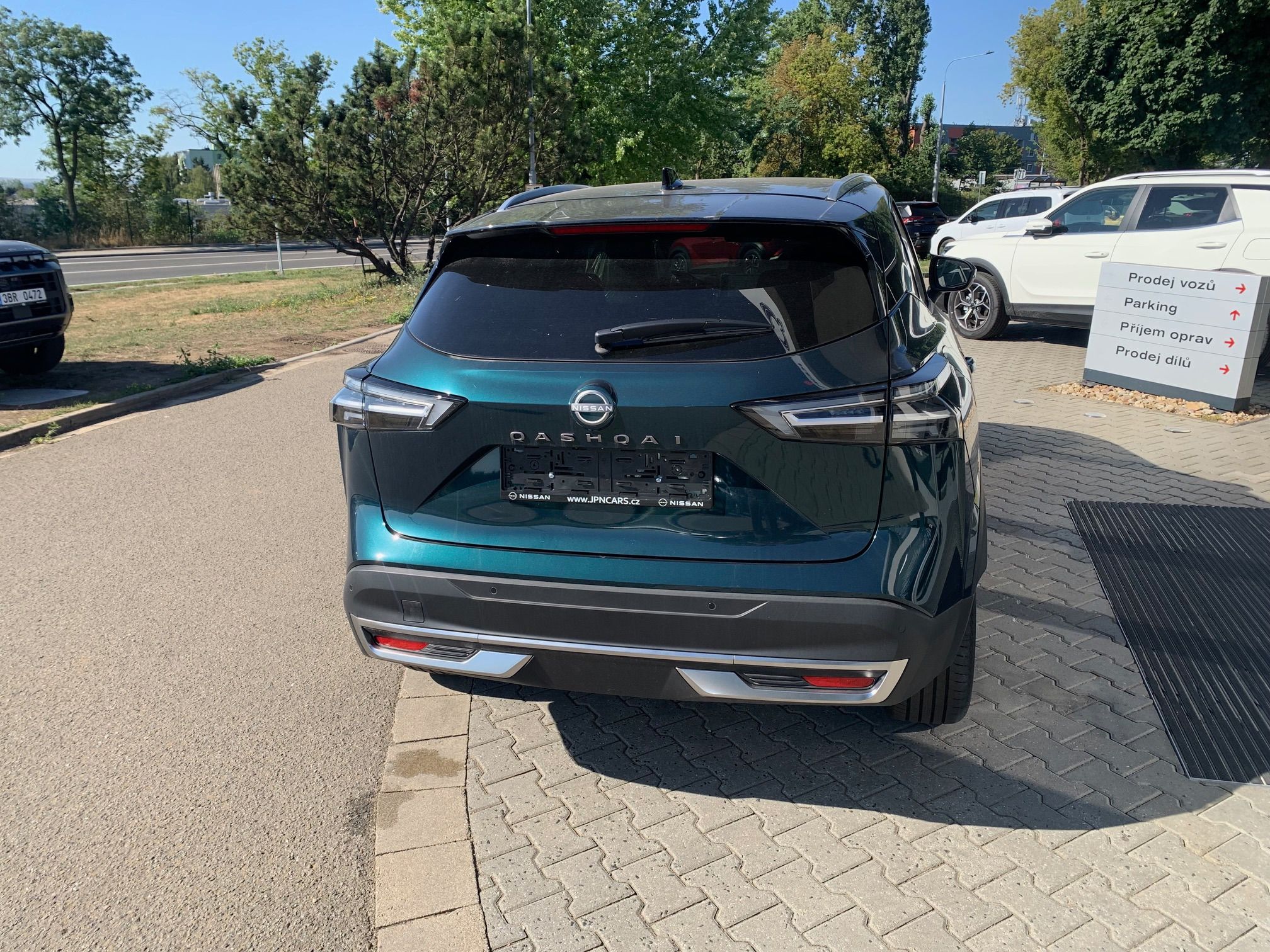 Nissan Qashqai, 1,3 DIG-T X-Tronic N-Connecta - fotka 4
